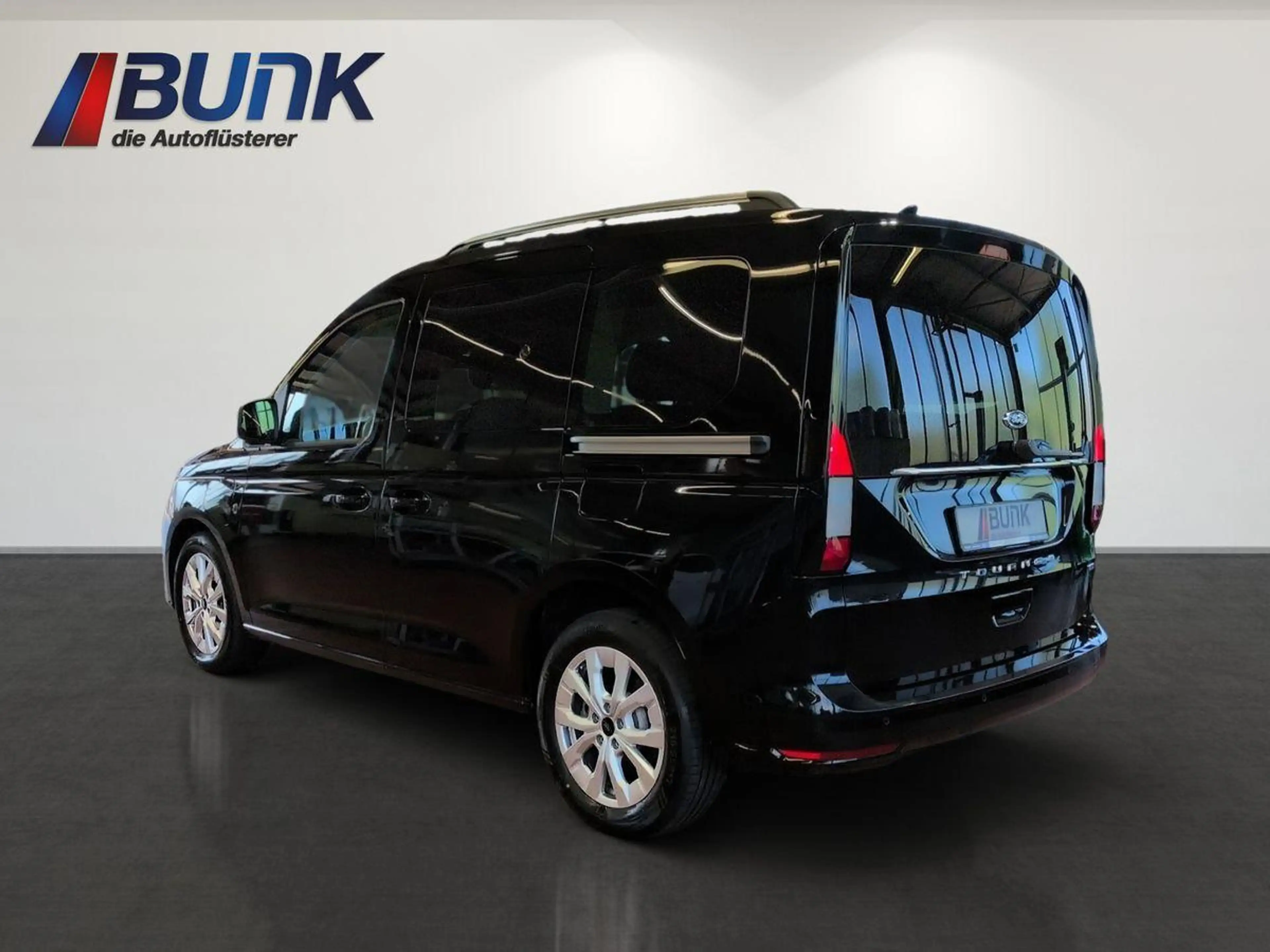 Ford Tourneo Connect Titanium 1.5L / Rückfahrkamera — photo 12