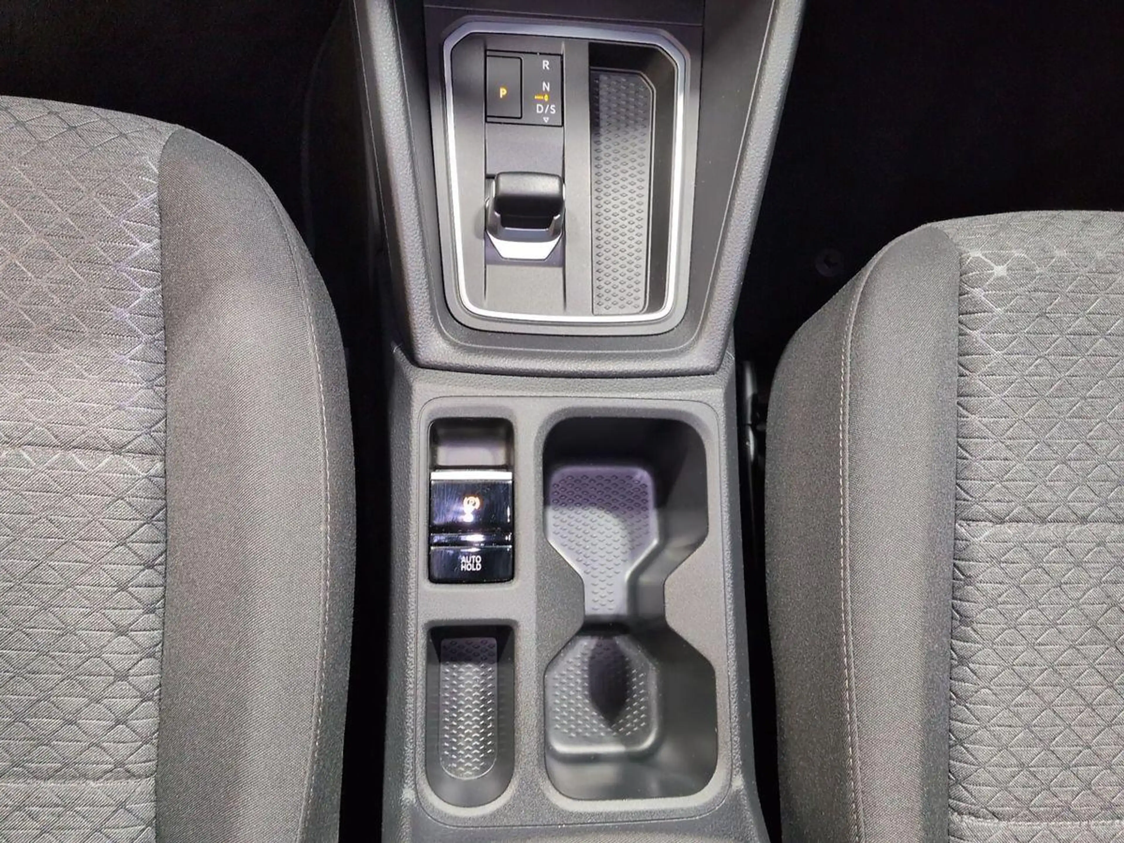 Ford Tourneo Connect Titanium 1.5L / Rückfahrkamera — photo 7