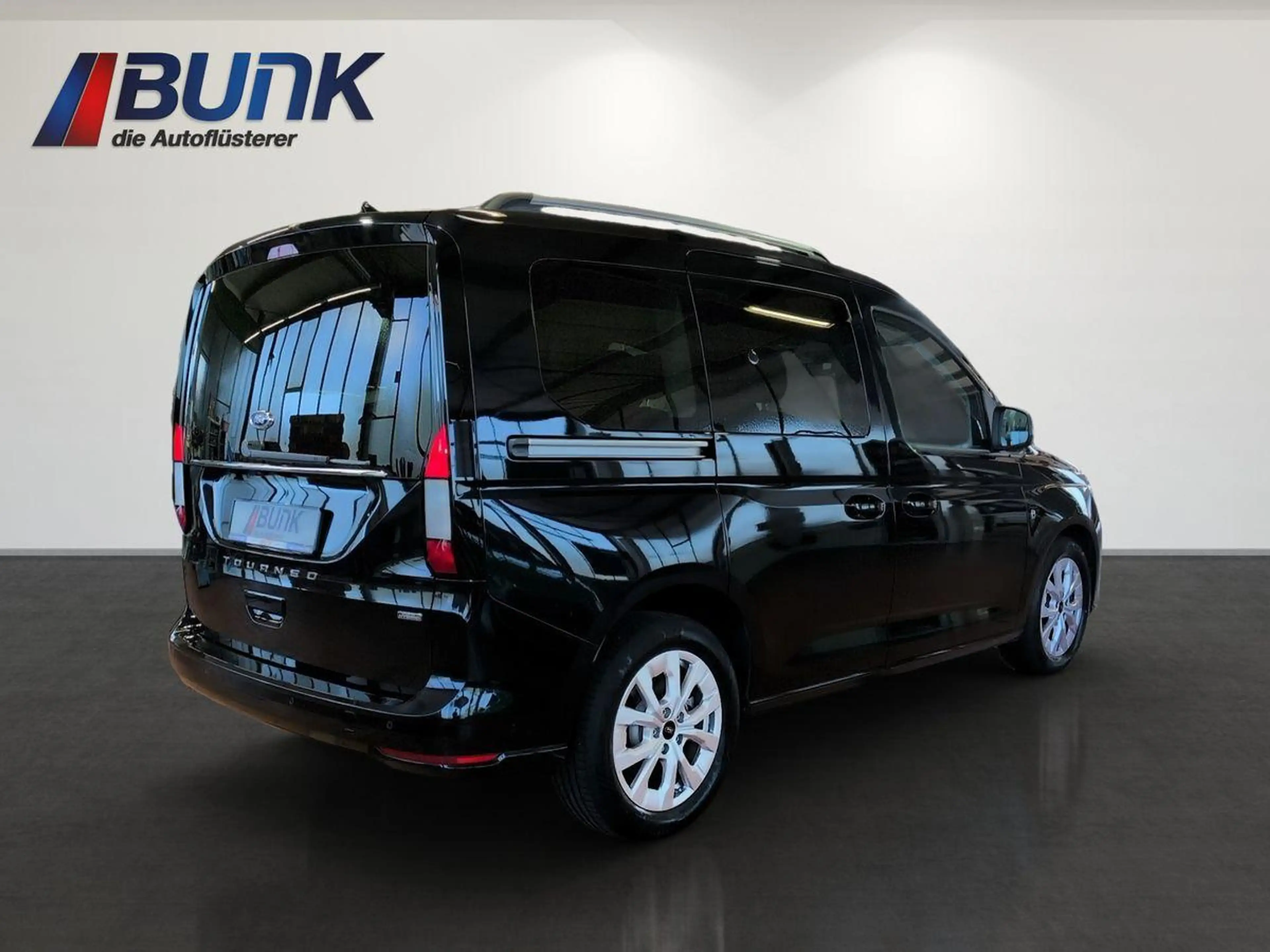 Ford Tourneo Connect Titanium 1.5L / Rückfahrkamera — photo 11