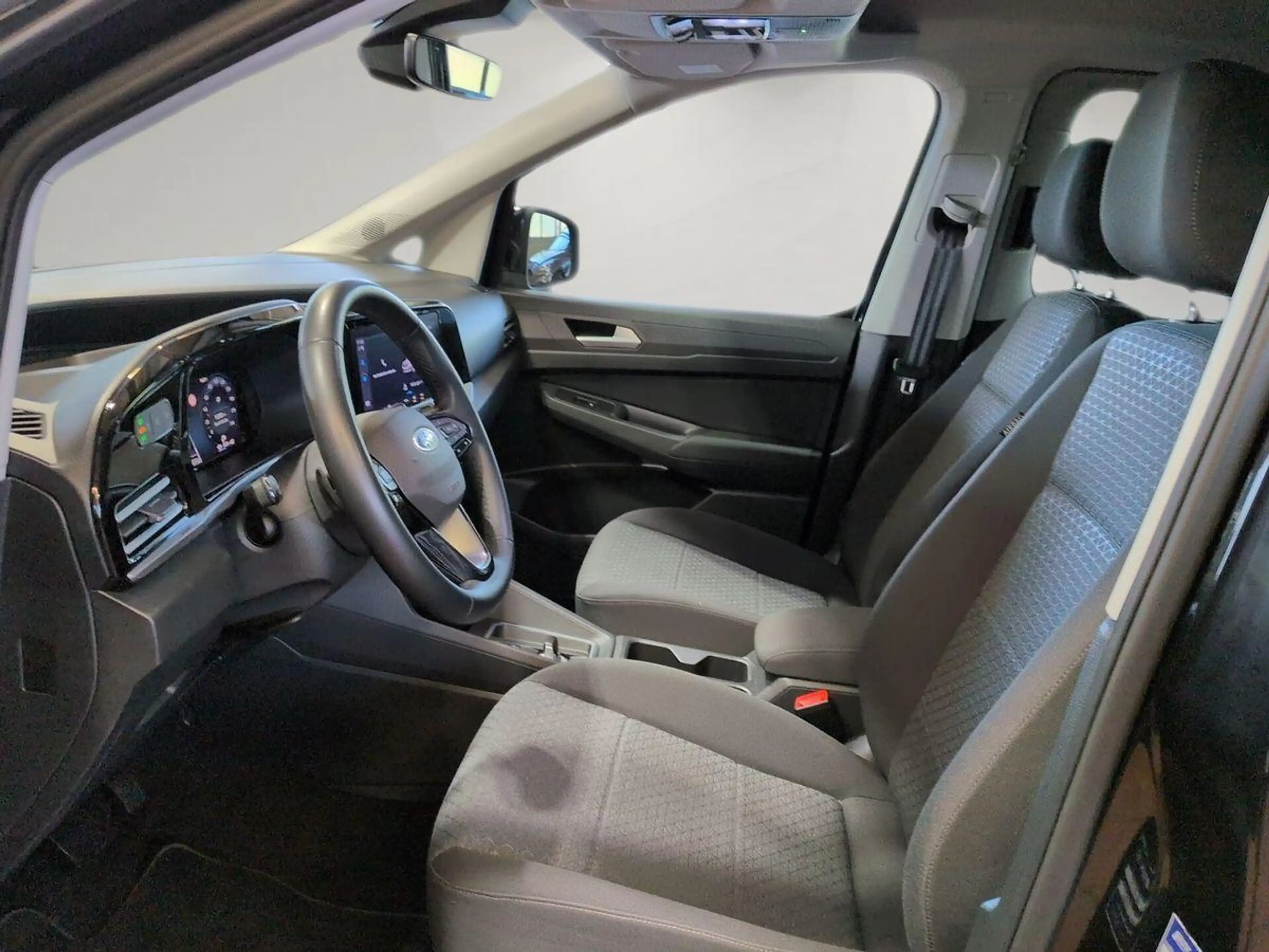 Ford Tourneo Connect Titanium 1.5L / Rückfahrkamera — photo 15