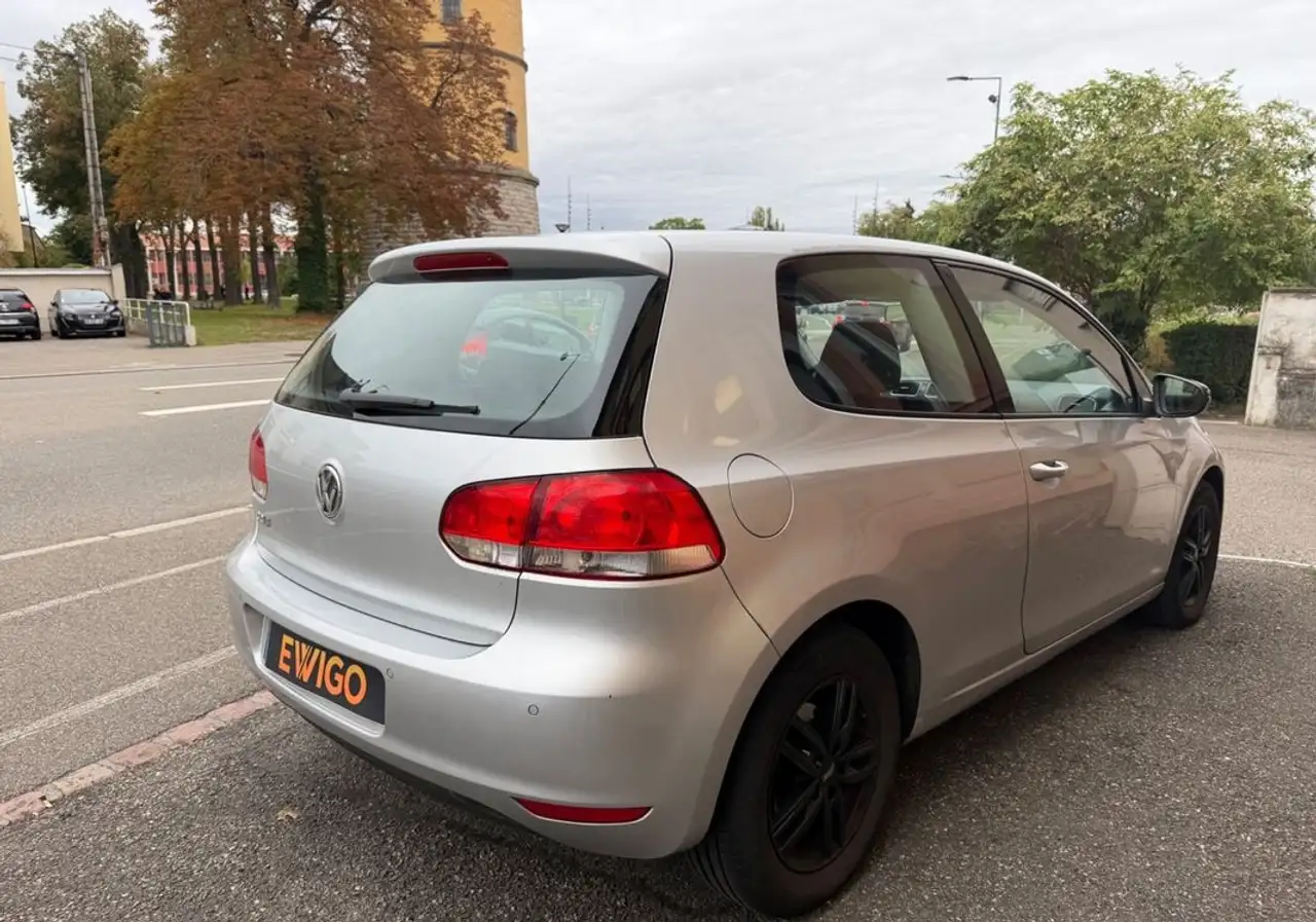 Volkswagen Golf Standard Model — photo 6