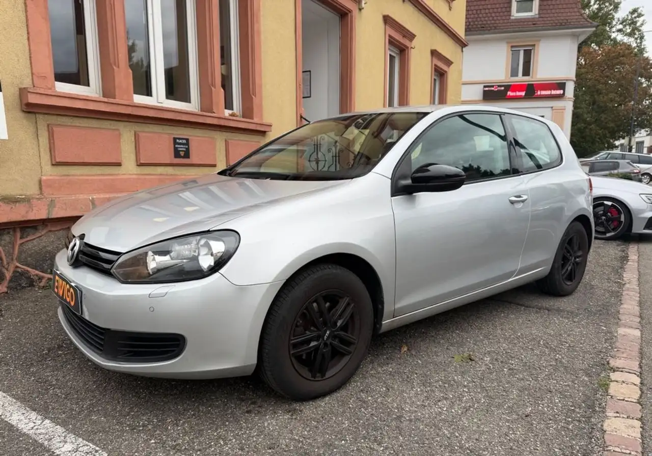 Volkswagen Golf Standard Model — photo 2