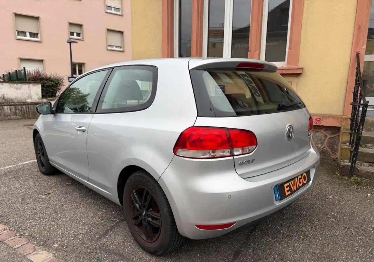 Volkswagen Golf Standard Model — photo 4