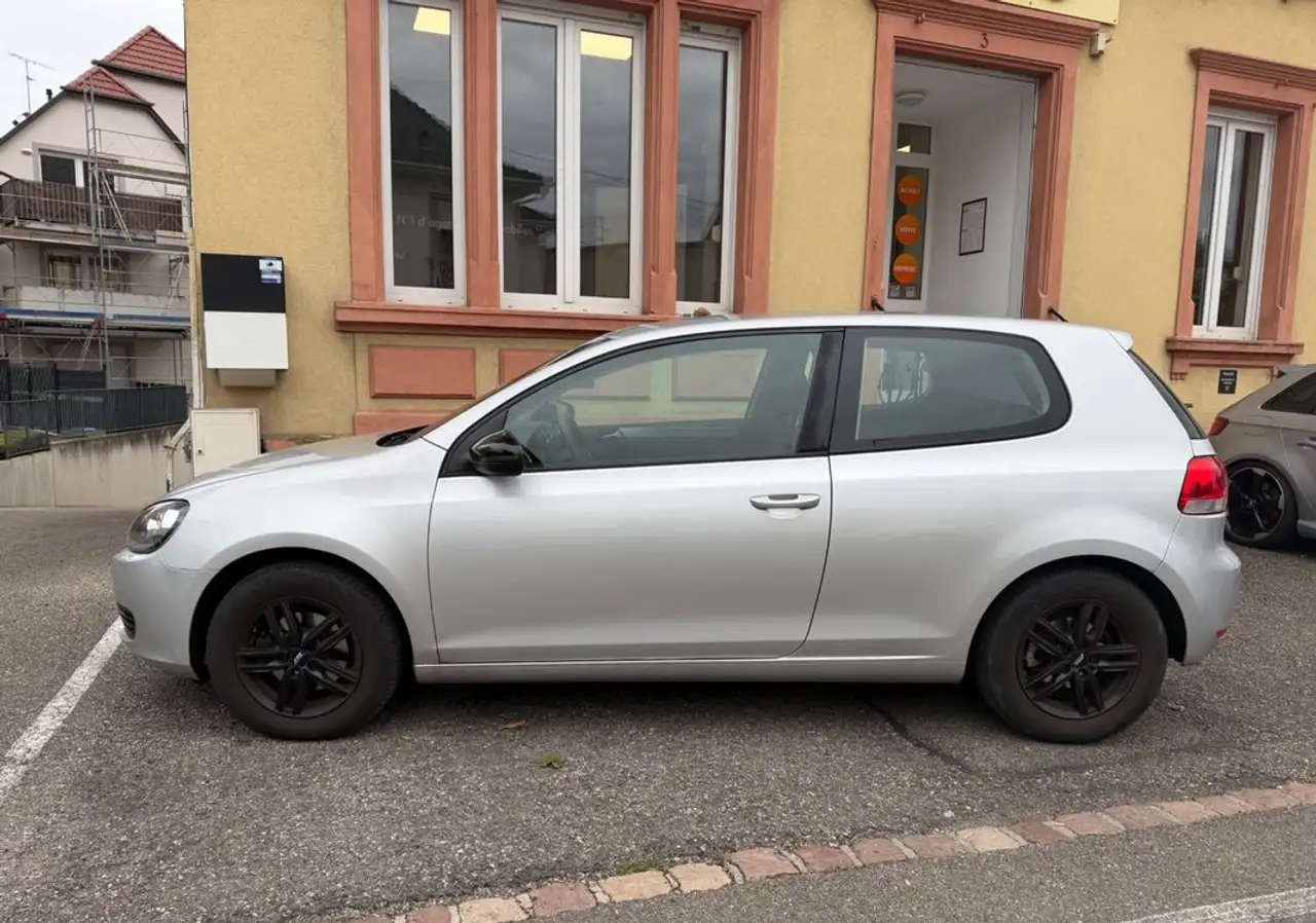 Volkswagen Golf Standard Model — photo 3