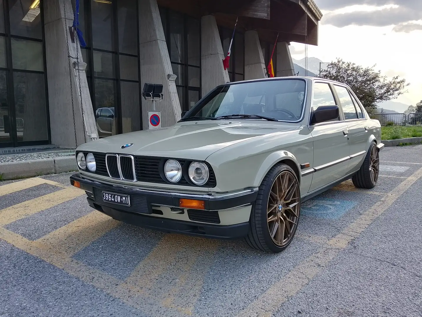 BMW 318 - 1