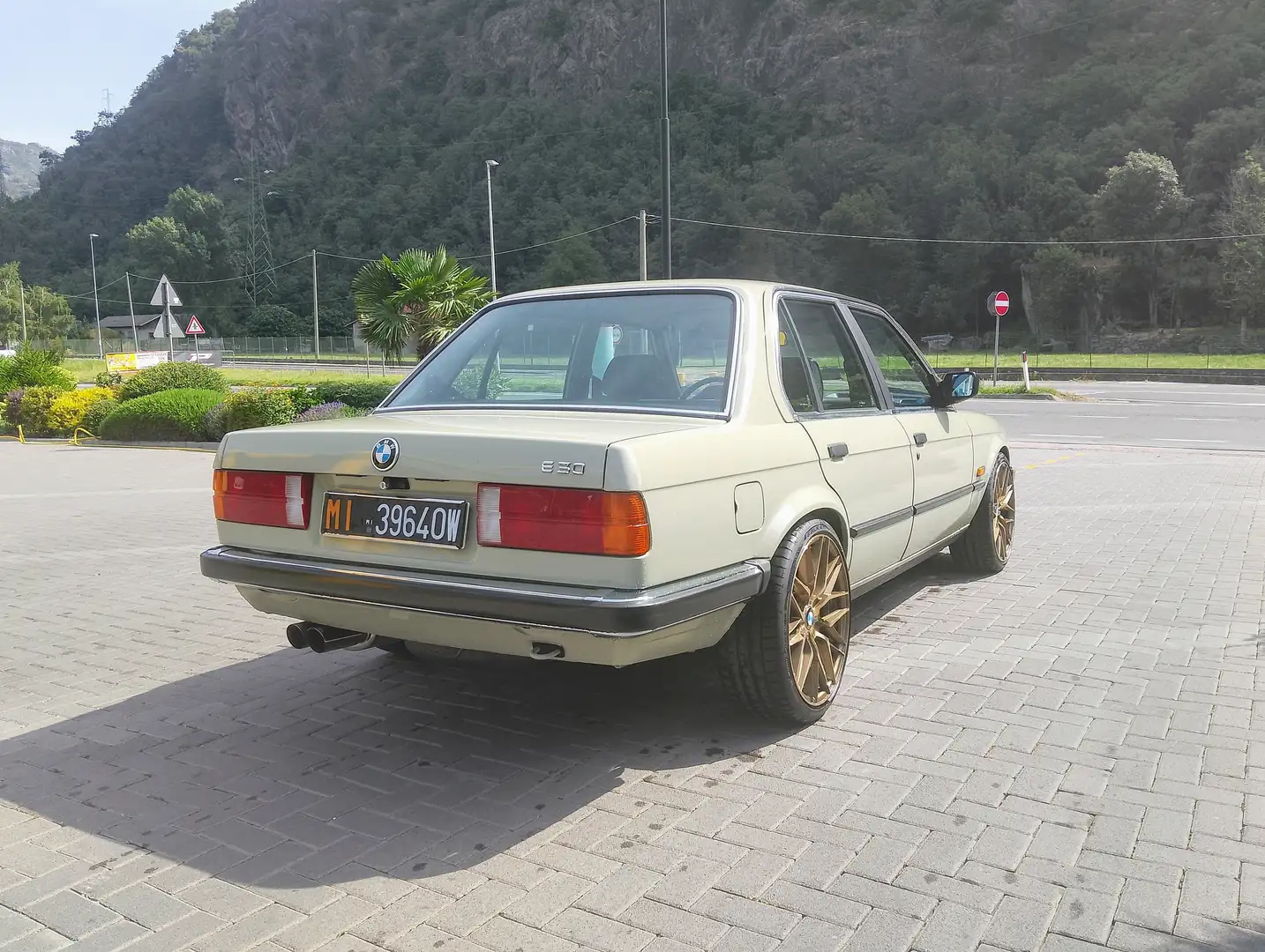 BMW 318 - 2