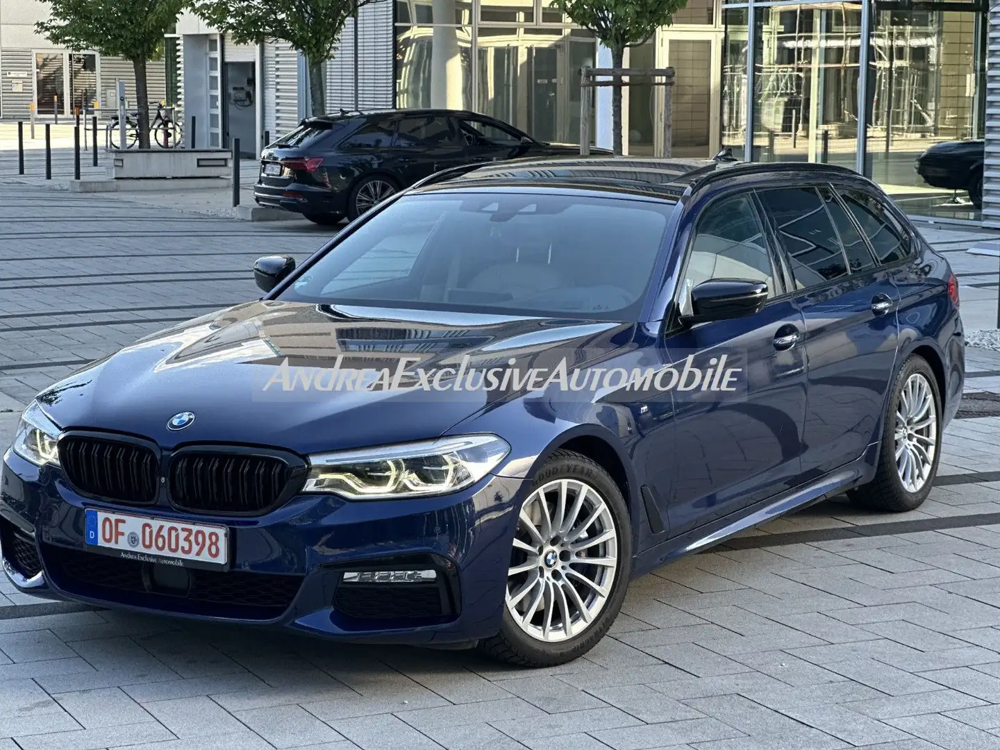 BMW 530 dA xDrive Touring  MSportP  VOLL LED/HUD/PANO Bleu - 1