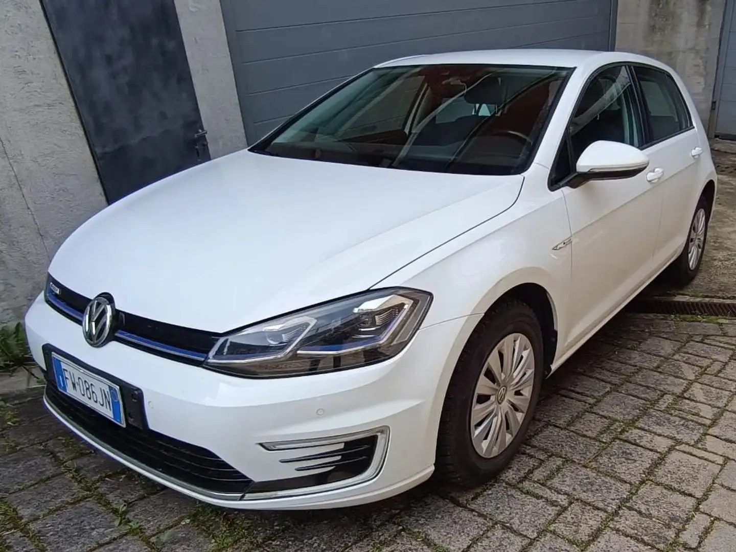 Volkswagen Golf e-Golf 5p Bianco - 2