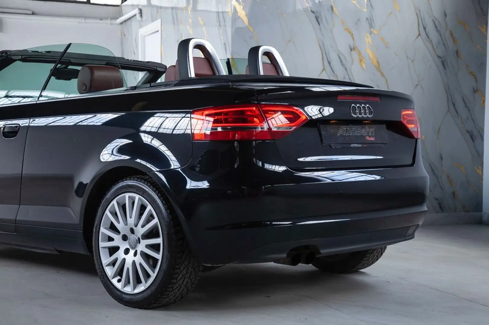 Audi A3 Cabrio 1.8 TFSI Attraction Negro - 2