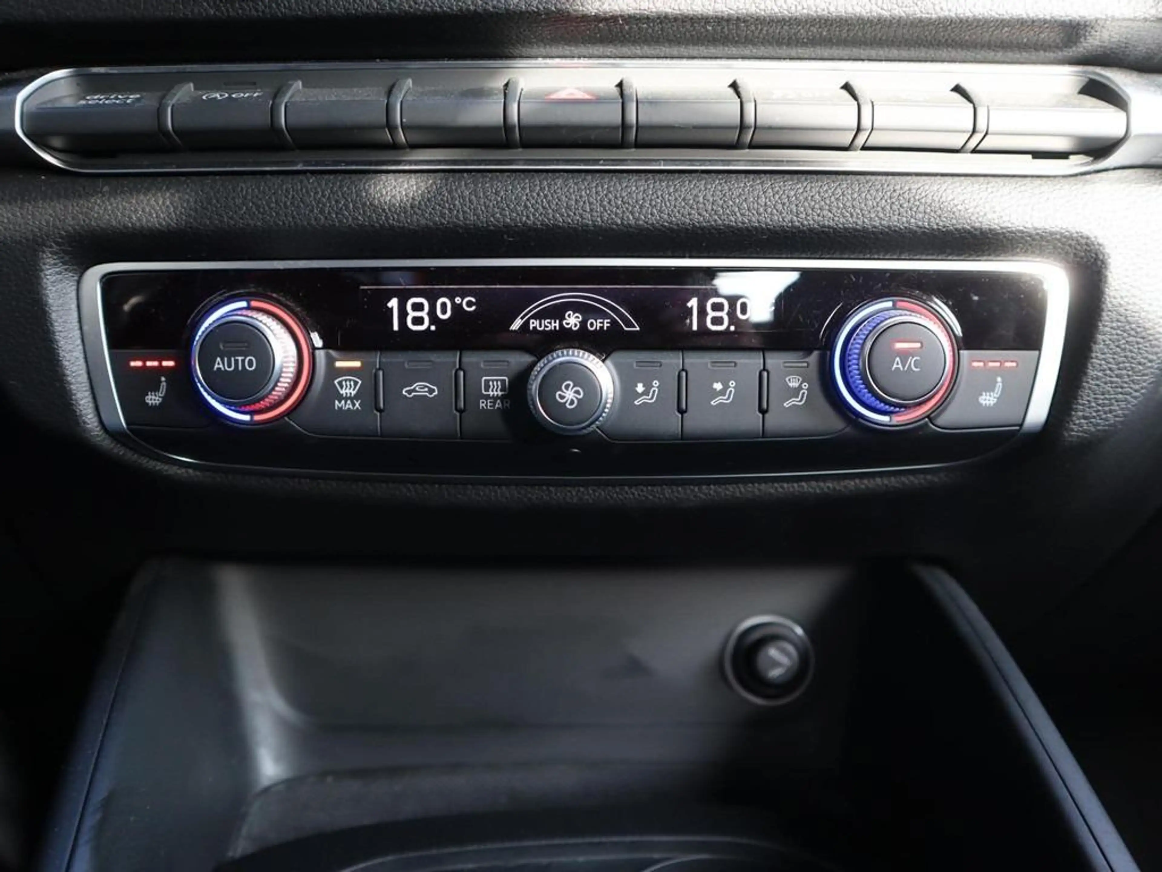Audi A3 Limousine 35 TFSI Business edition | Clima | Cruis — photo 23