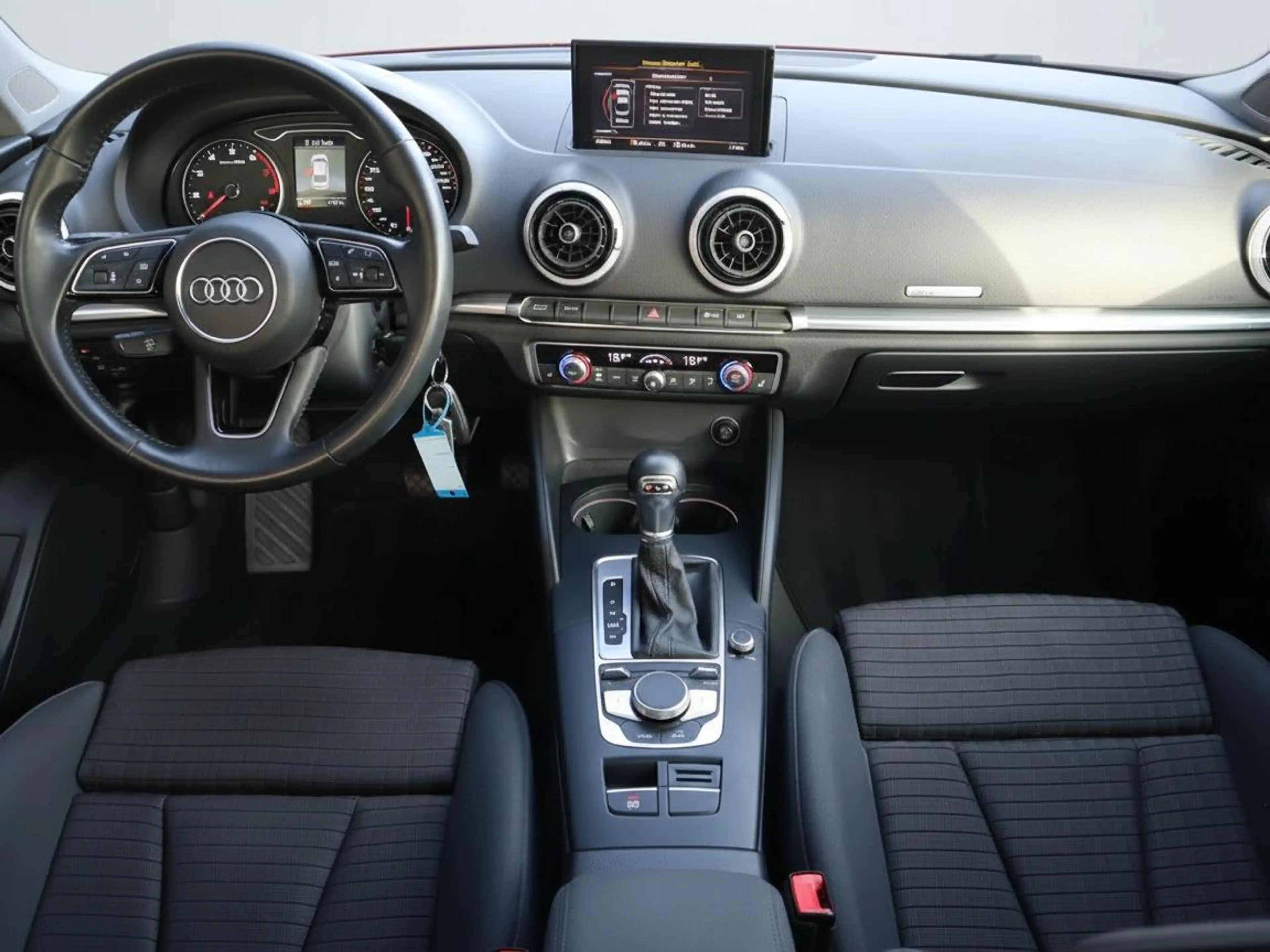 Audi A3 Limousine 35 TFSI Business edition | Clima | Cruis — photo 14