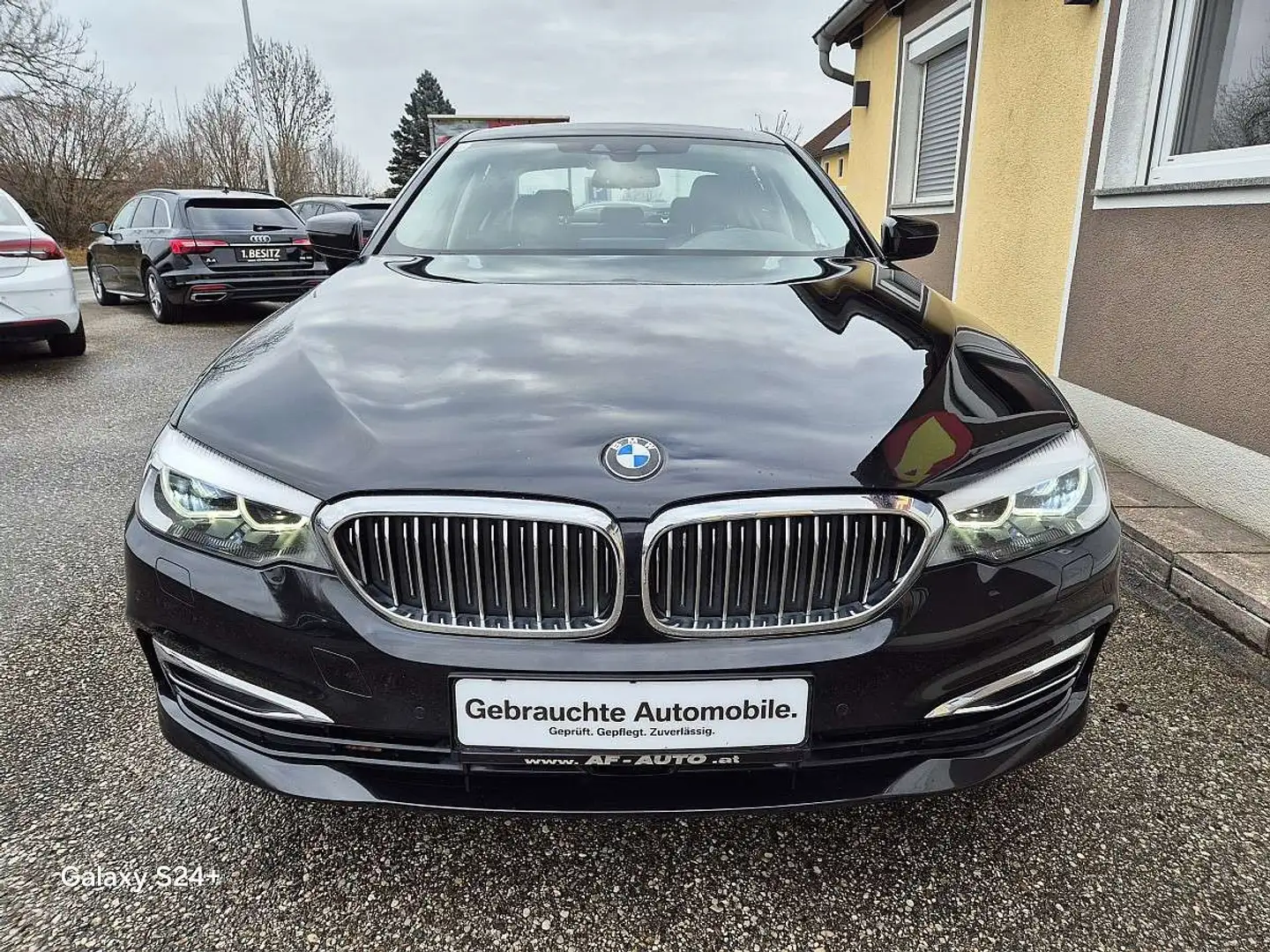 BMW 530 d Aut. Schwarz - 2