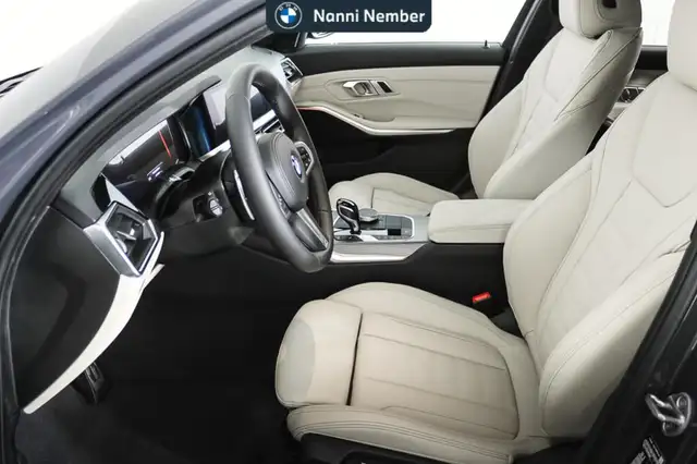 BMW 3 Series view 14