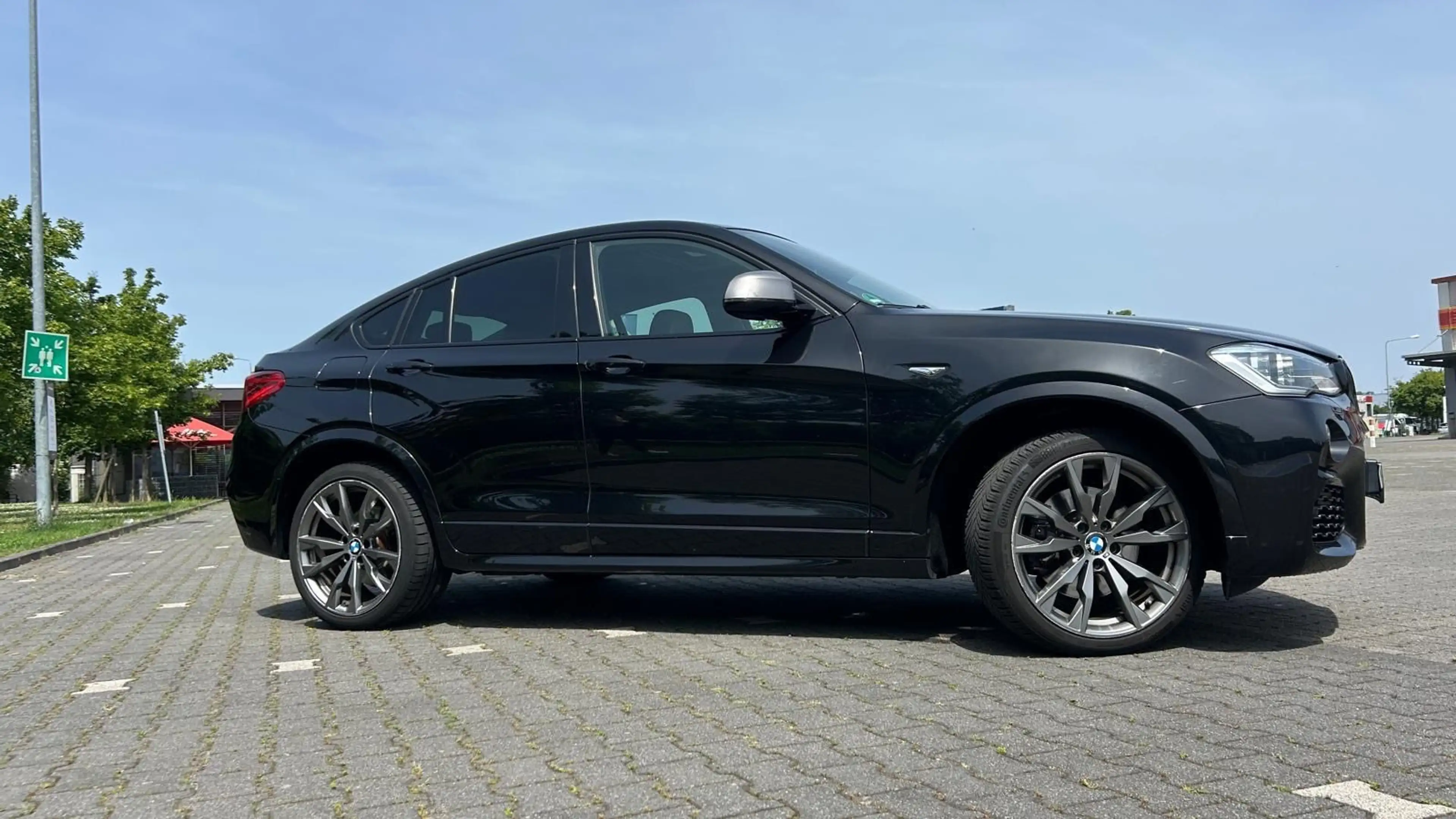 BMW X4 M40 i *HUD*Schiebdach*Harman/Kardon — photo 4
