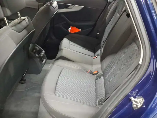 Audi A4 view 13