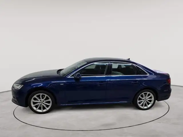 Audi A4 view 6