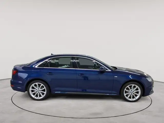 Audi A4 view 3