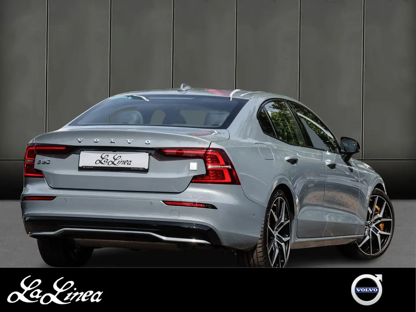 Volvo S60 T8 Recharge AWD Polestar Engineered NP:77.230,-... Grijs - 2