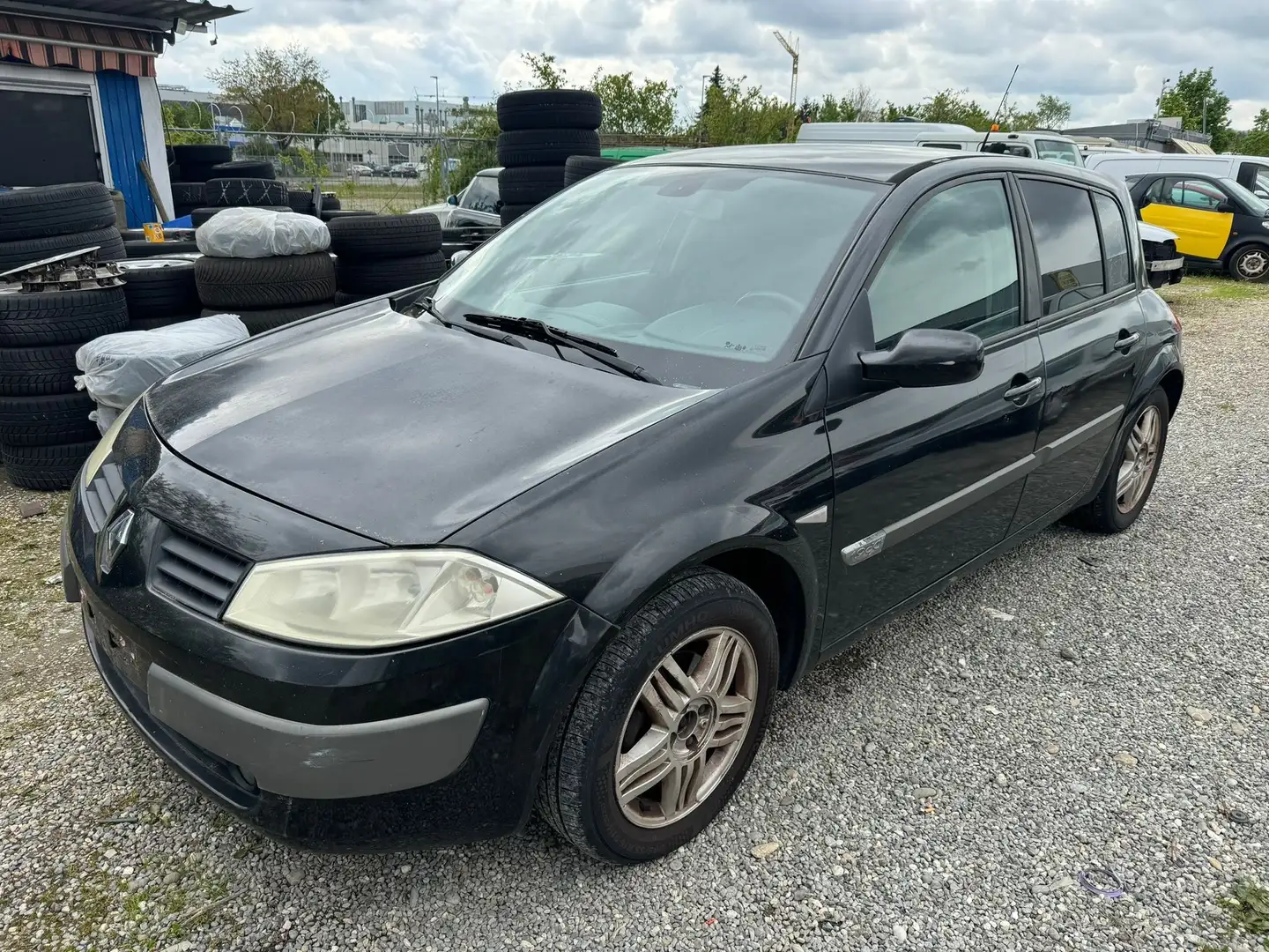 Renault Megane 1.9 dCi Confort Dynamique Schwarz - 2