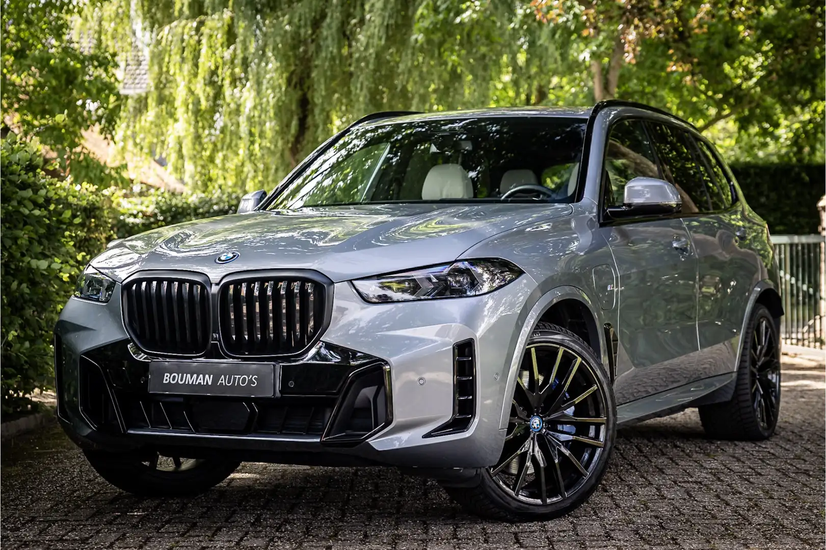 BMW X5 xDrive50e M Sport Pro Bowers & Wilkins Individual Grigio - 1