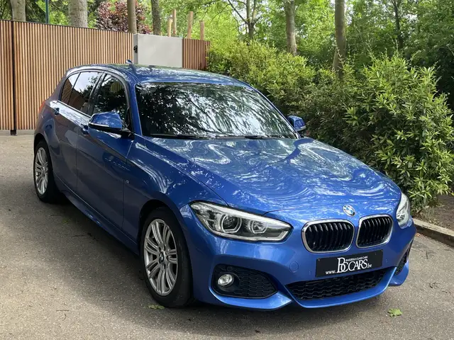 BMW 118 Xdrive M-Pakket-Led-Navi-Leer-Zetelverw-Cam-17"