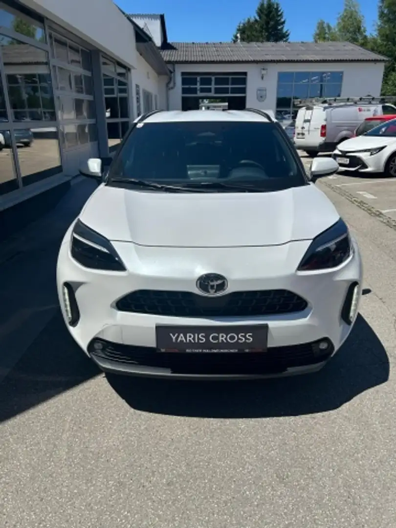 Toyota Yaris Cross Yaris Cross - 1,5 l Weiß - 2