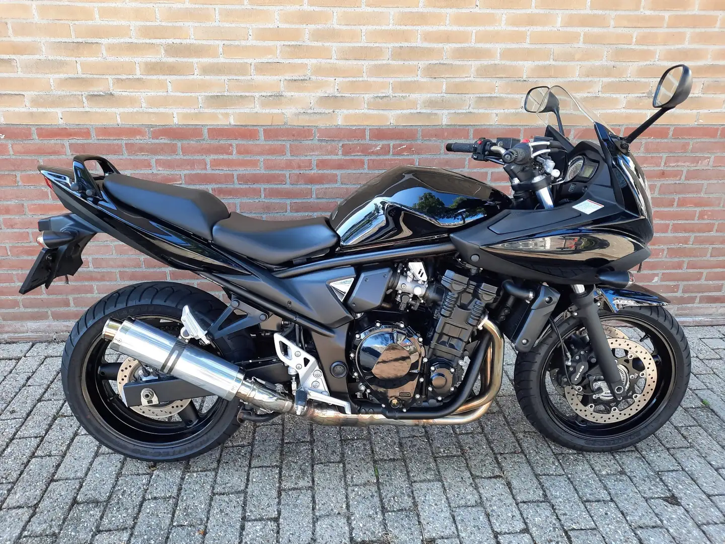 Suzuki Bandit 650 Suzuki Bandit 650 SA ABS Zwart - 1