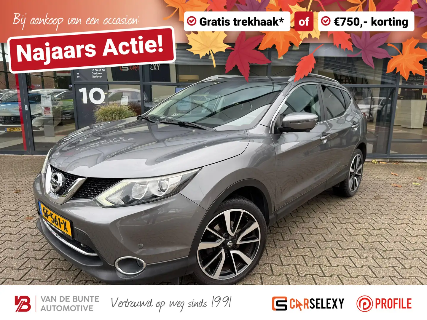Nissan Qashqai 1.2 Connect Edition *Trekhaak & Panoramadak* Grijs - 1
