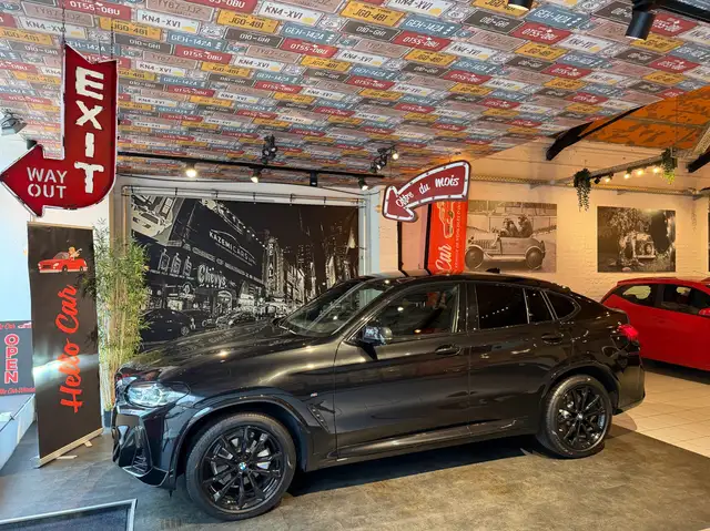 BMW X4 X4 2.0iA xDrive20 * PACK M * FULL BLACK * CAM 360 * 1ER PROPRIO * CARNET * GARANTIE