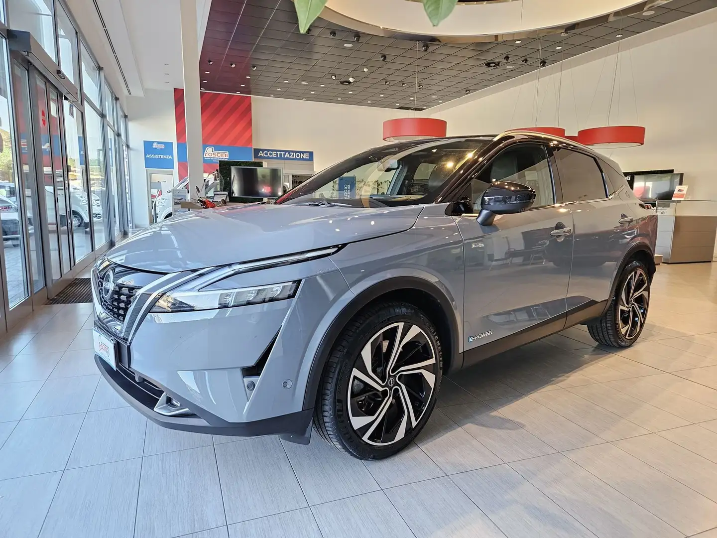 Nissan Qashqai Tekna + Grigio - 1
