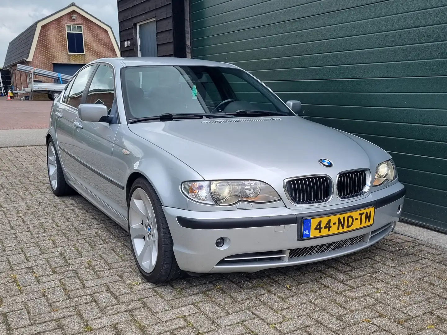 BMW 330 330 330i Special Exec. Zilver - 1