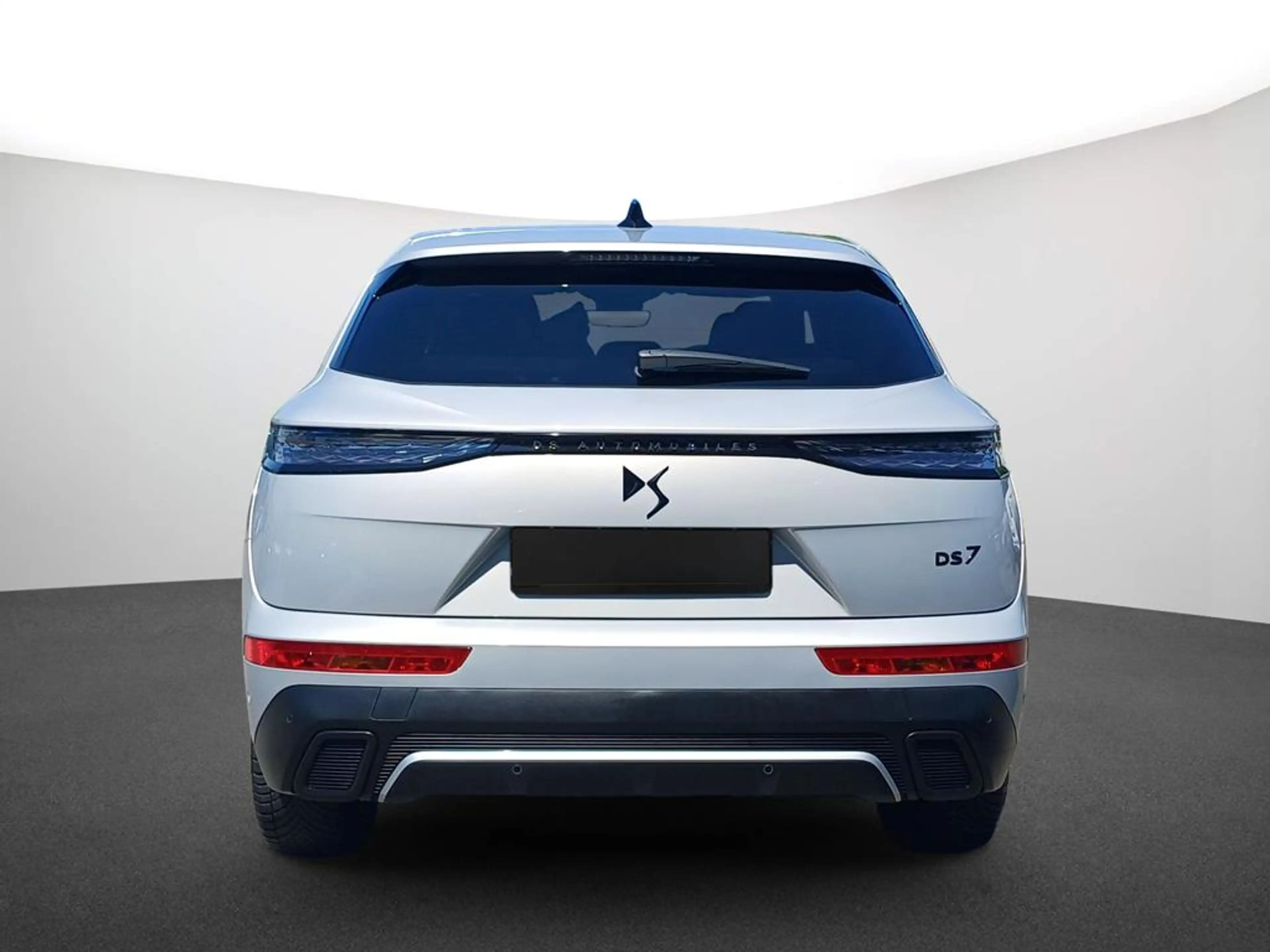 DS Automobiles DS 7 DS 7 PERFORMANCE LINE BlueHDi 130 — photo 4