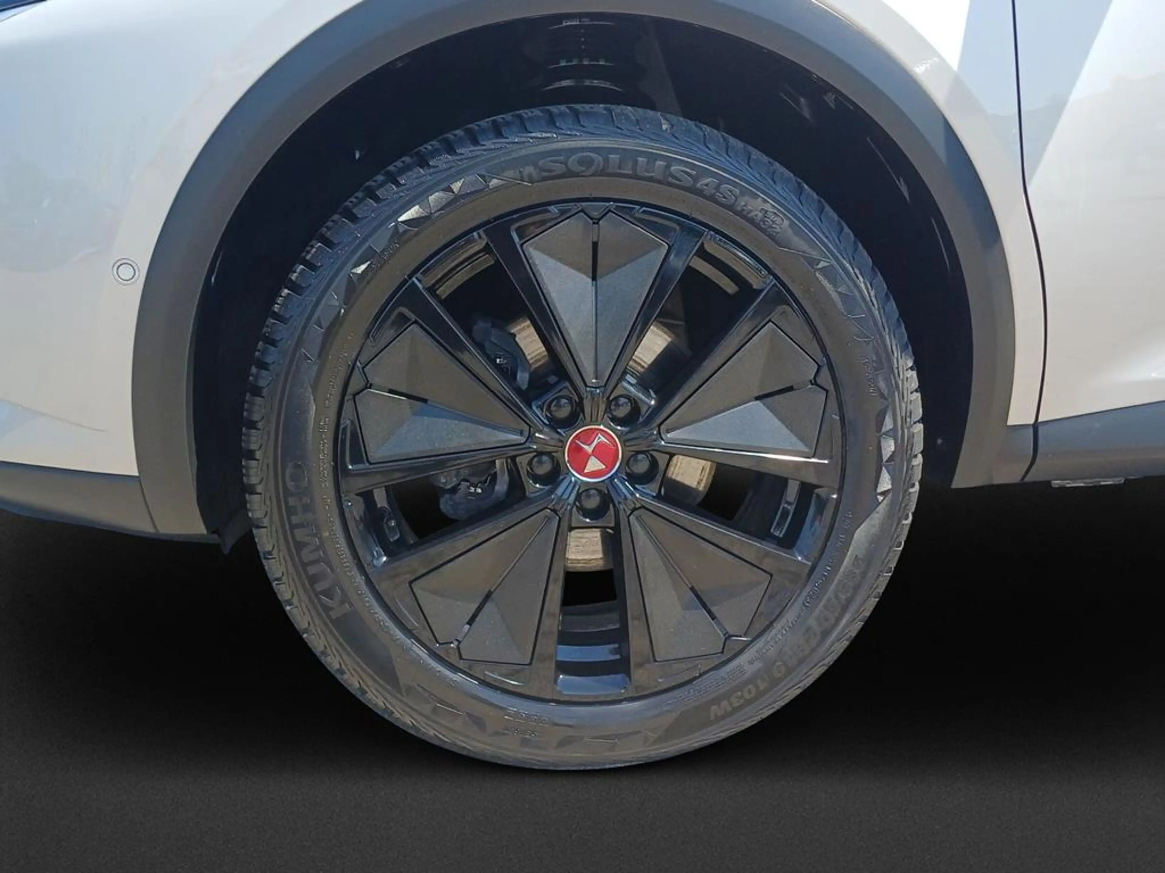 DS Automobiles DS 7 DS 7 PERFORMANCE LINE BlueHDi 130 — photo 8
