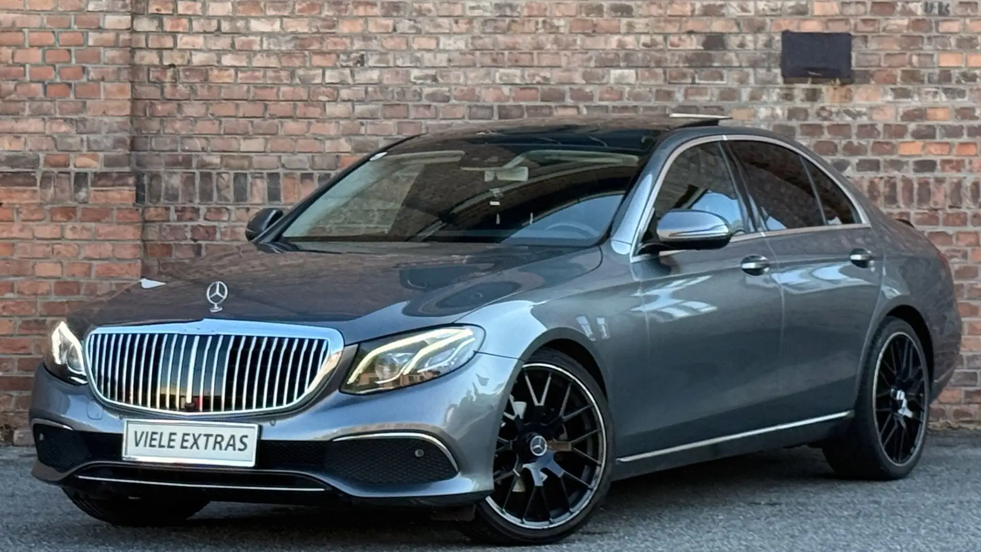 Mercedes-Benz E 220 d *Top-Ausstattung +Finanzierung möglich Pano Exc Grau - 1