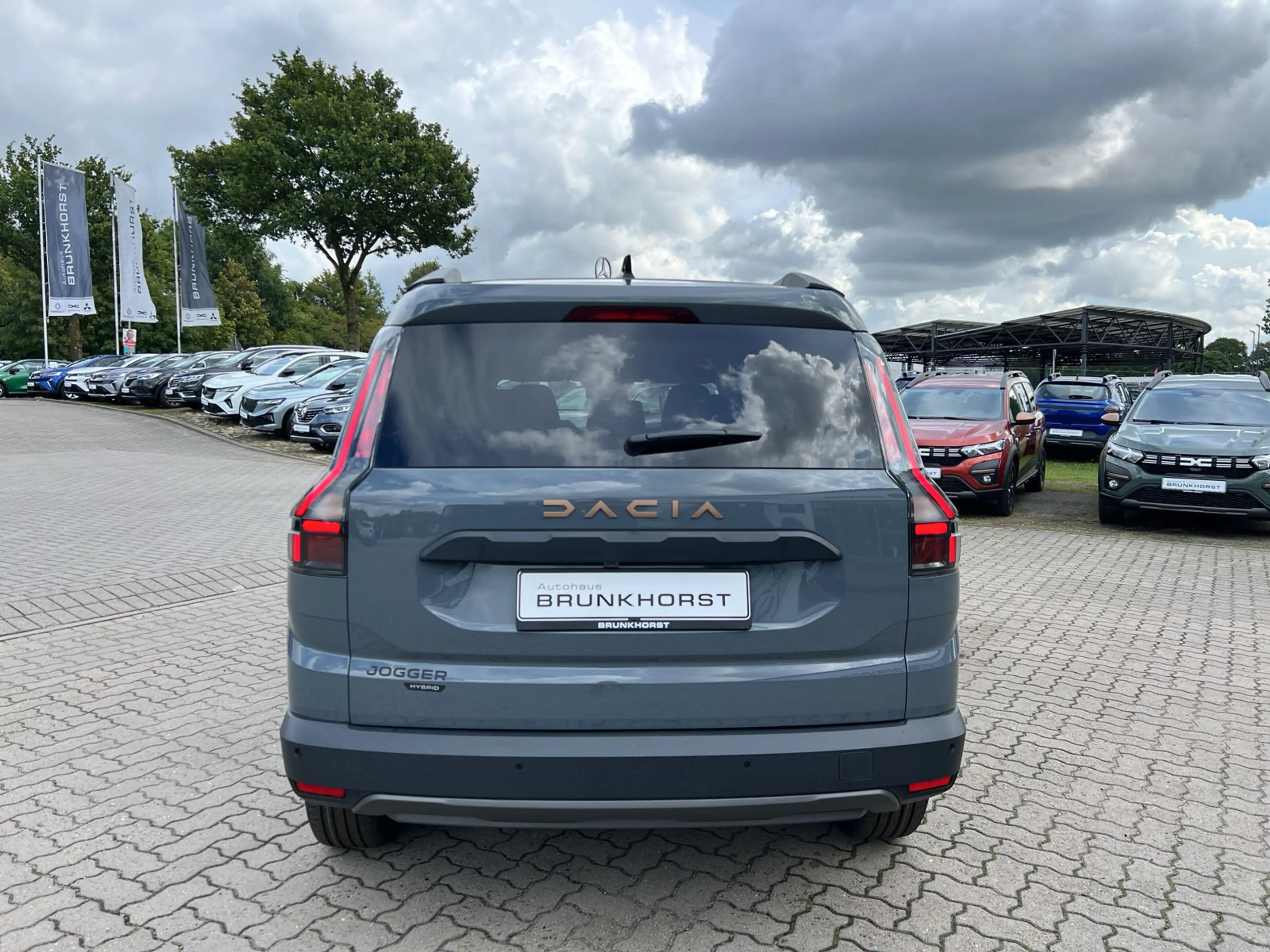 Dacia Jogger Full Hybrid 155 Extreme 5-S SHZ+RFK+LED — photo 2