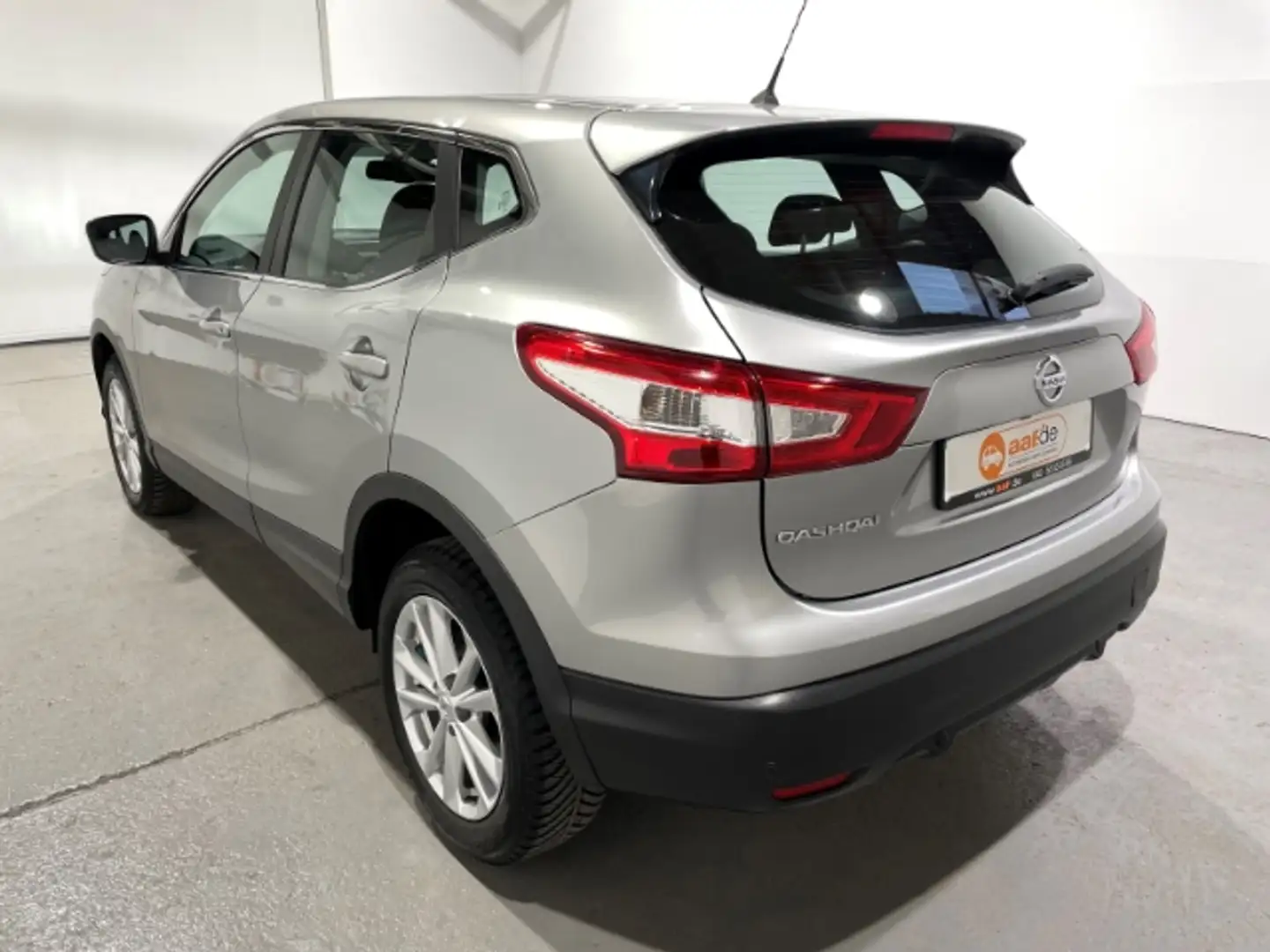 Nissan Qashqai 1.2 DIG-T Acenta Automatik EU6 Navi Klima PDC Gümüş rengi - 2