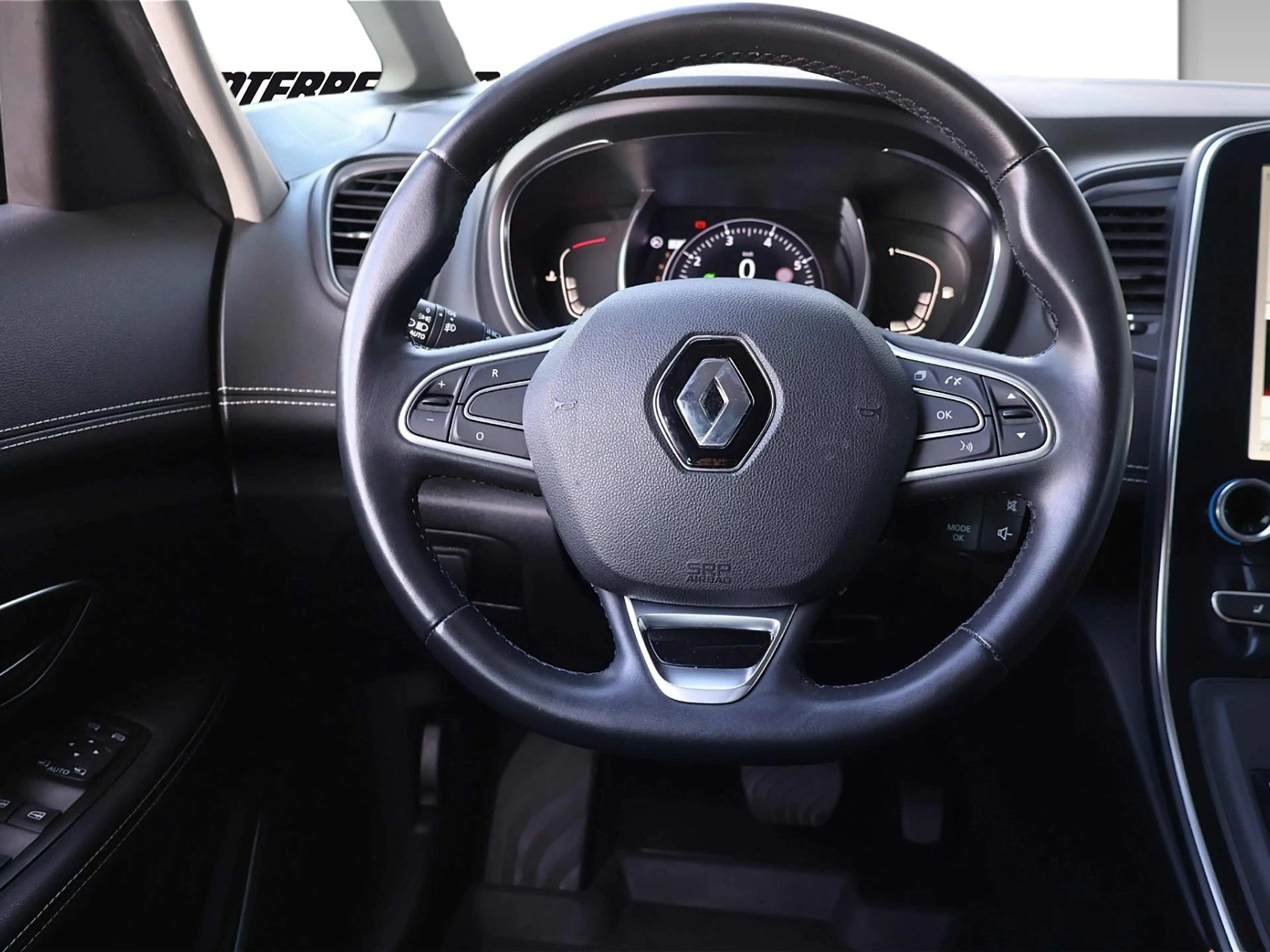 Renault Scenic TCe 140 EDC PF BOSE — photo 10