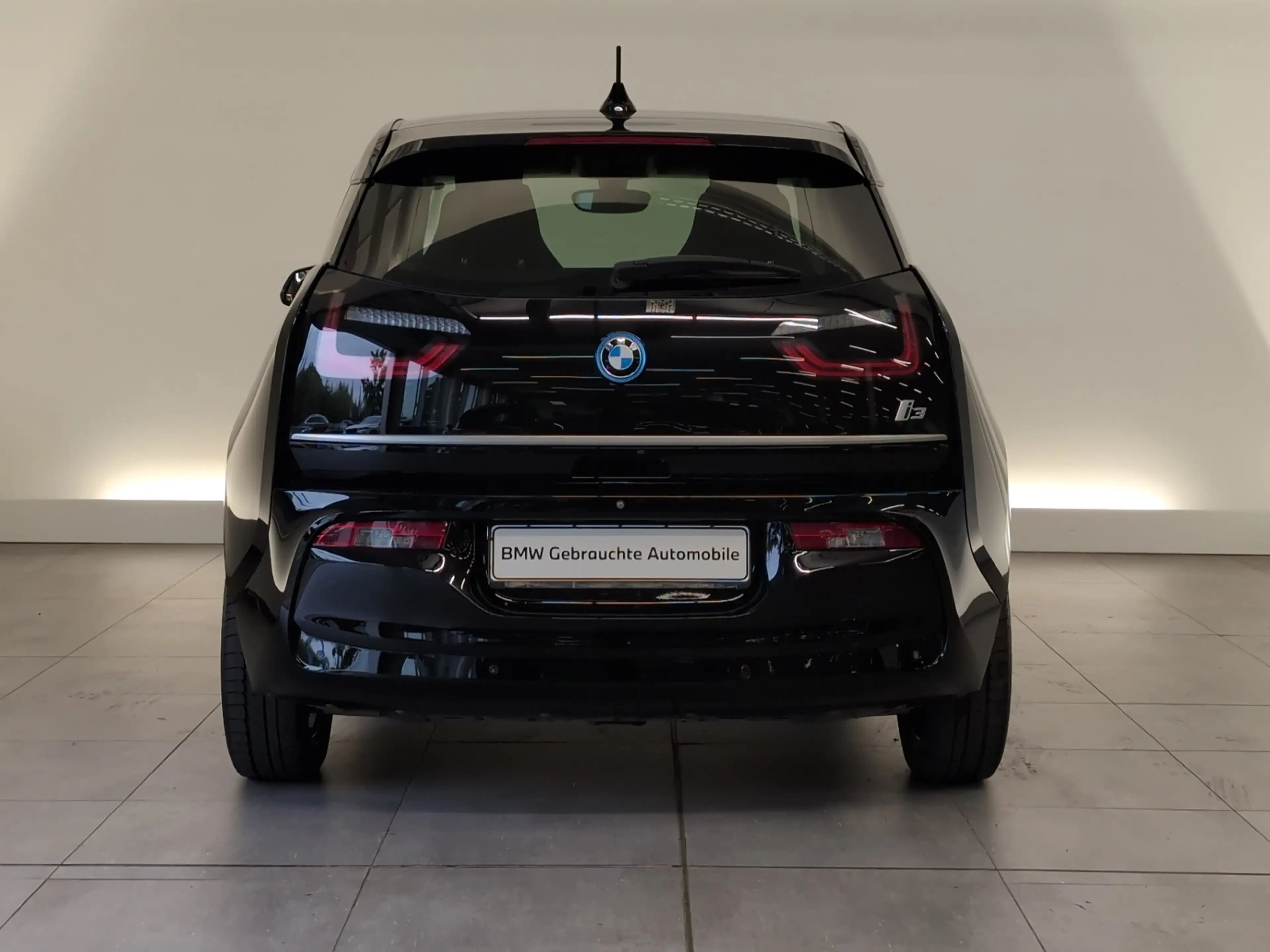 BMW i3 120Ah Navi/LED/RFK/PDCvo+hi/DAB/MFL/SHZ — photo 10