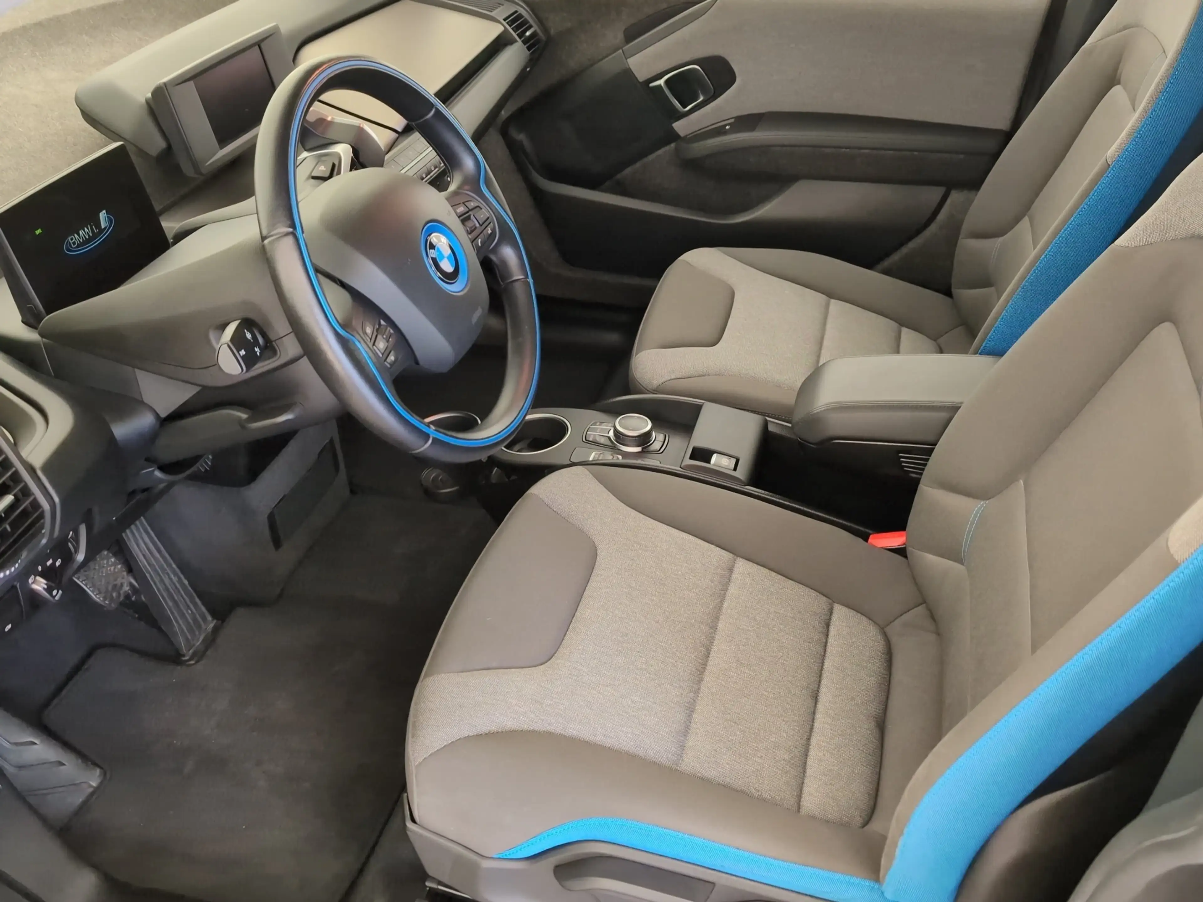BMW i3 120Ah Navi/LED/RFK/PDCvo+hi/DAB/MFL/SHZ — photo 4