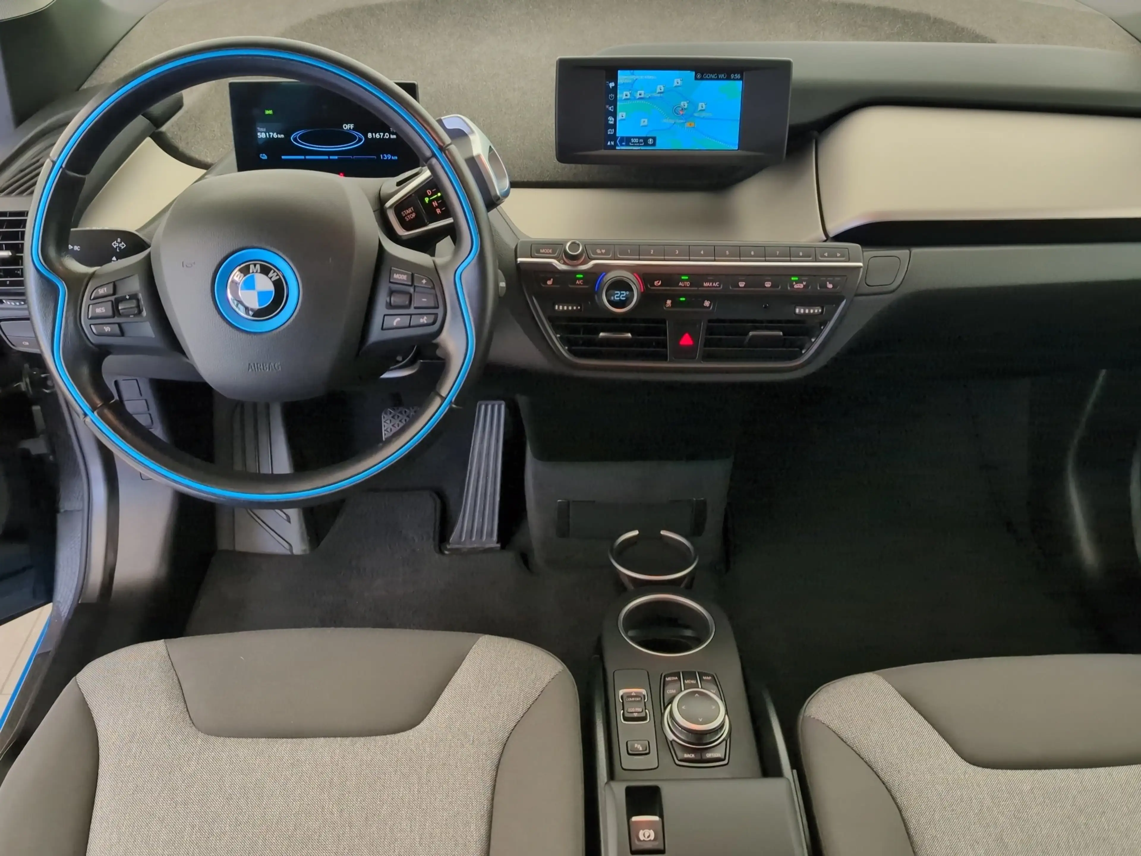 BMW i3 120Ah Navi/LED/RFK/PDCvo+hi/DAB/MFL/SHZ — photo 8