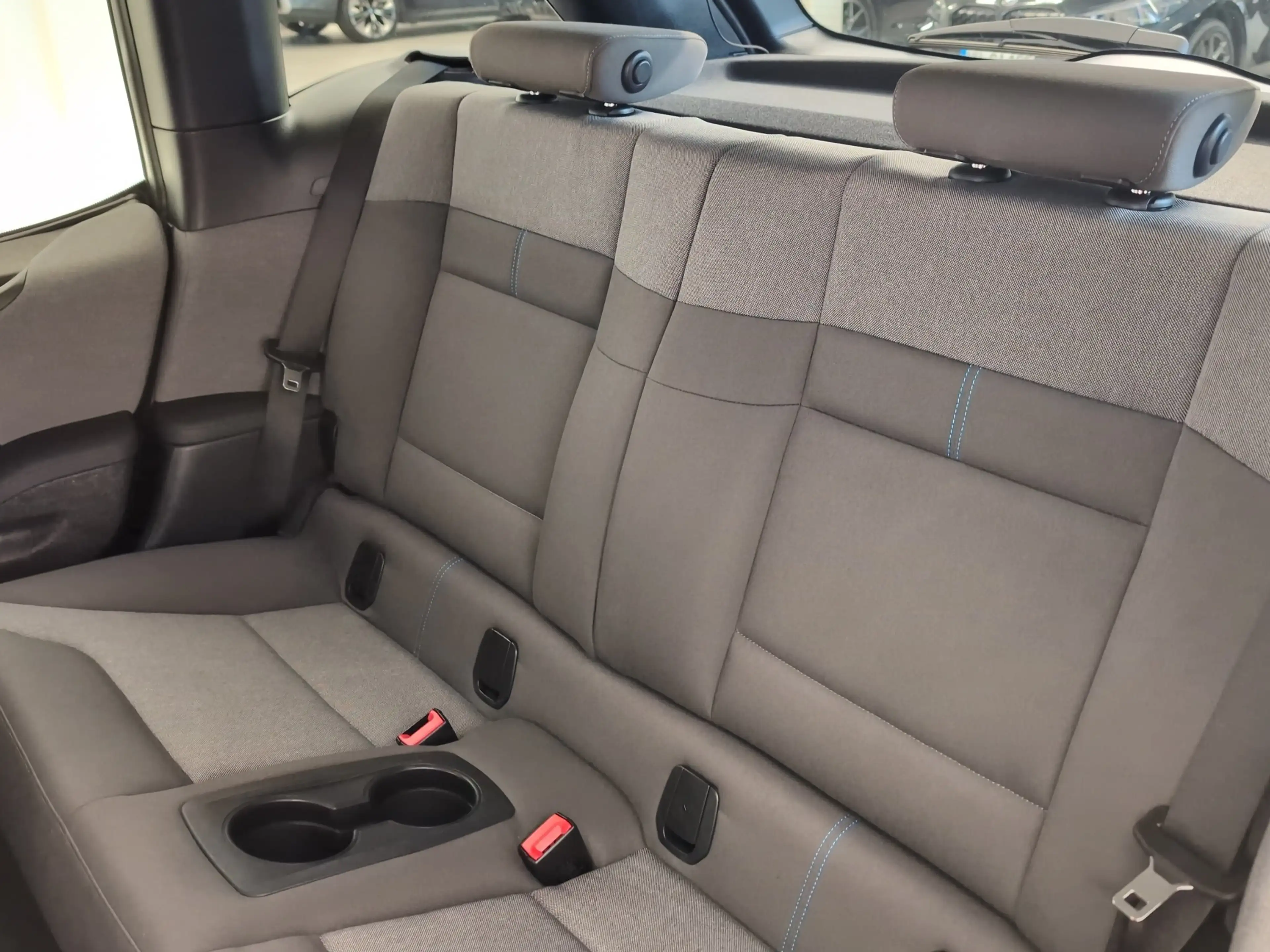 BMW i3 120Ah Navi/LED/RFK/PDCvo+hi/DAB/MFL/SHZ — photo 5
