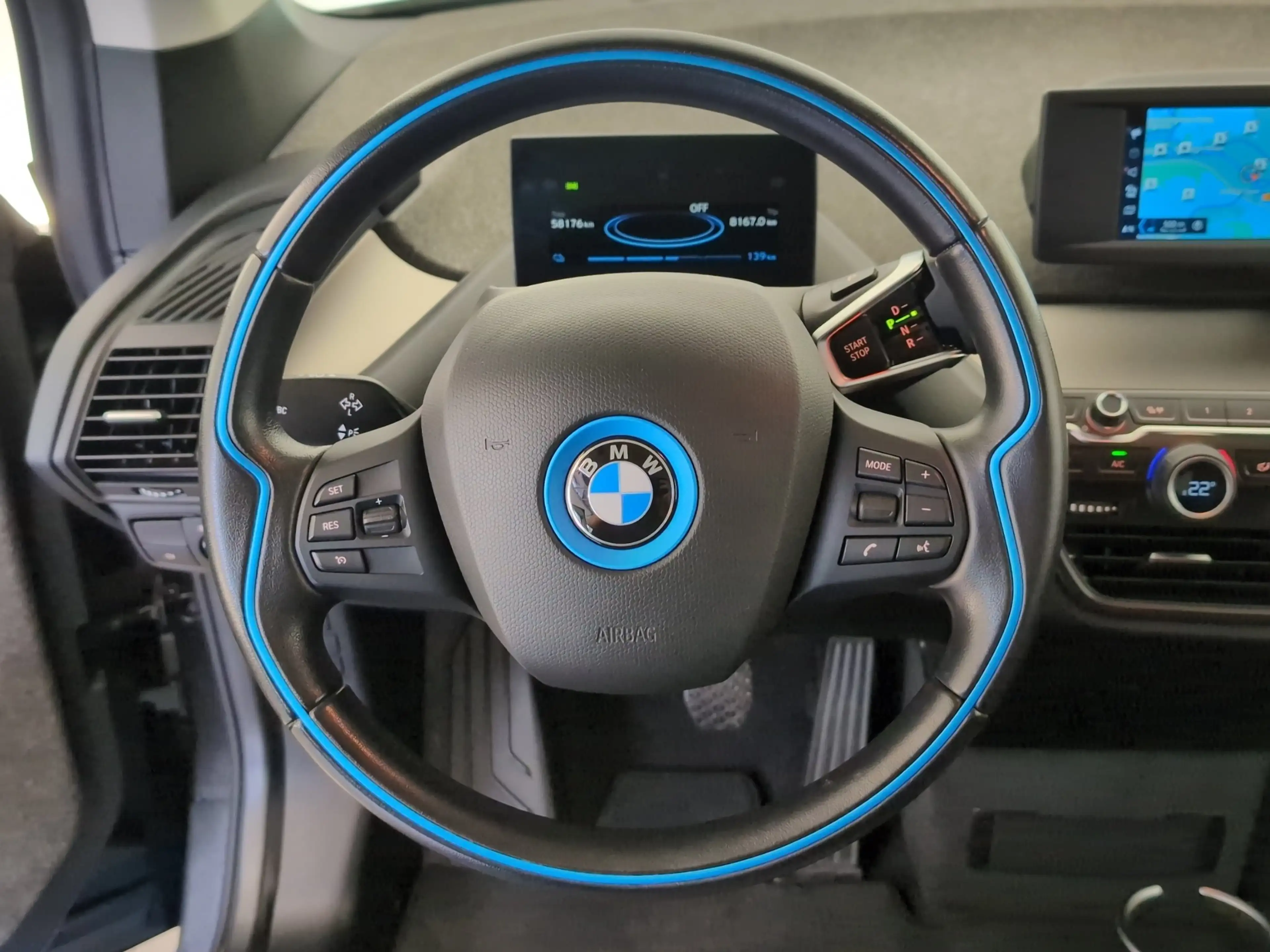 BMW i3 120Ah Navi/LED/RFK/PDCvo+hi/DAB/MFL/SHZ — photo 6