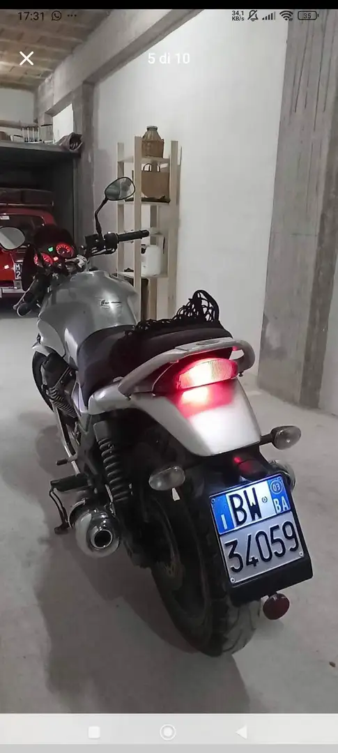 Moto Guzzi Breva 750 Zilver - 2