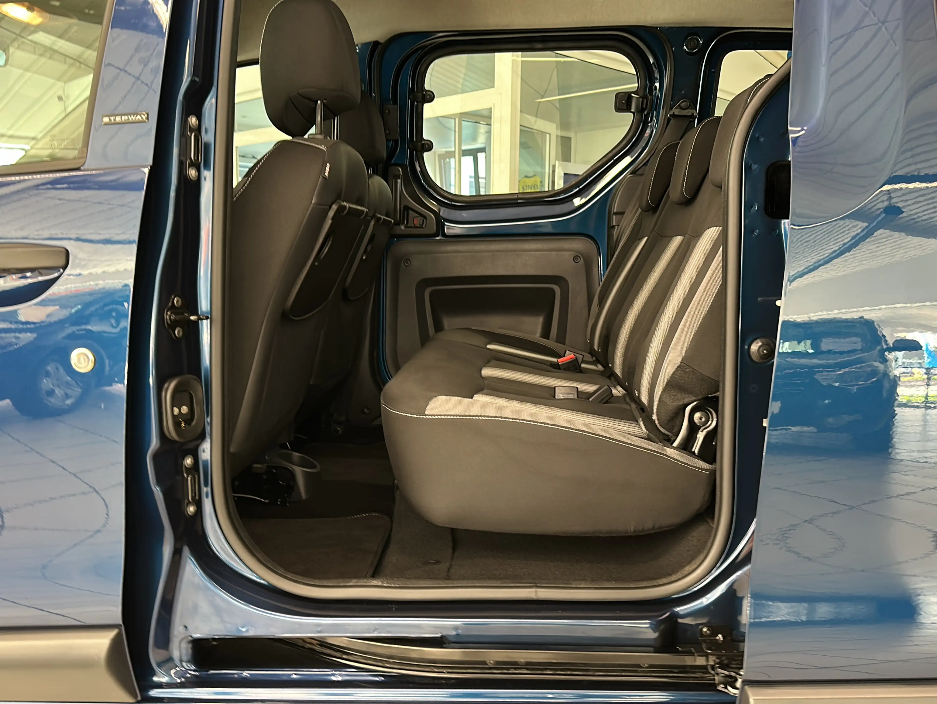 Dacia Dokker 1.2 TCe Stepway|Klima|Tempo|Navi|Kamera — photo 13