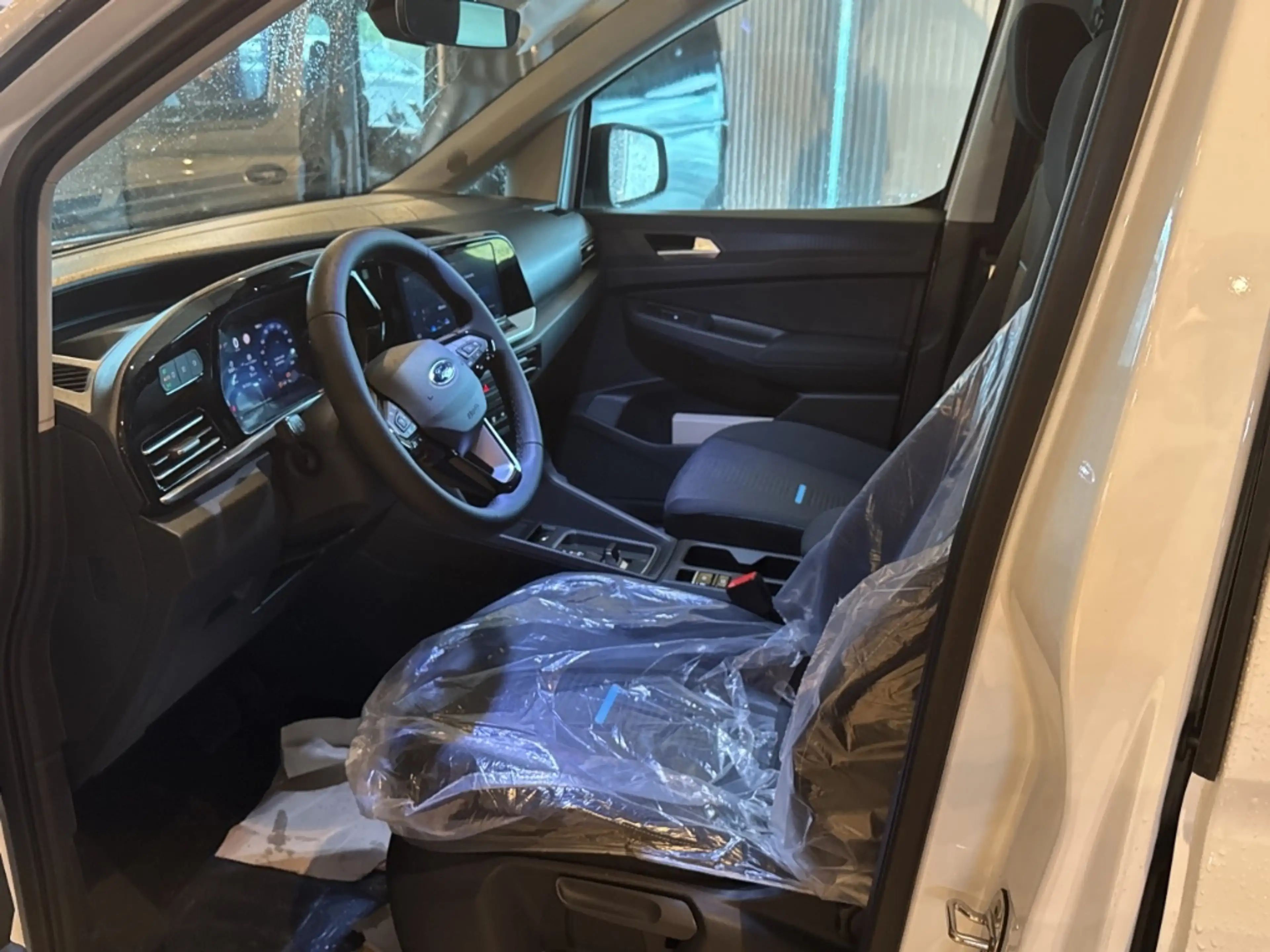 Ford Grand Tourneo ACTIVE NAVI / P-DACH / LED / ACC / PDC / KAMERA — photo 13