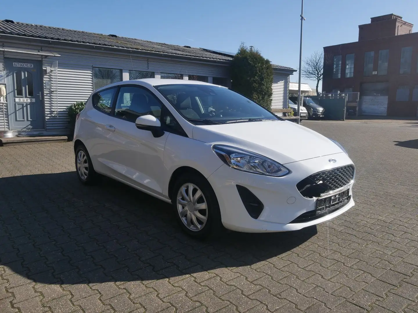 Ford Fiesta 1.5 TDCi Trend Start-Stopp Klima PDC Weiß - 1