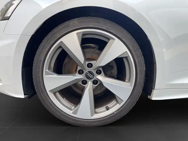 Audi A5 view 7