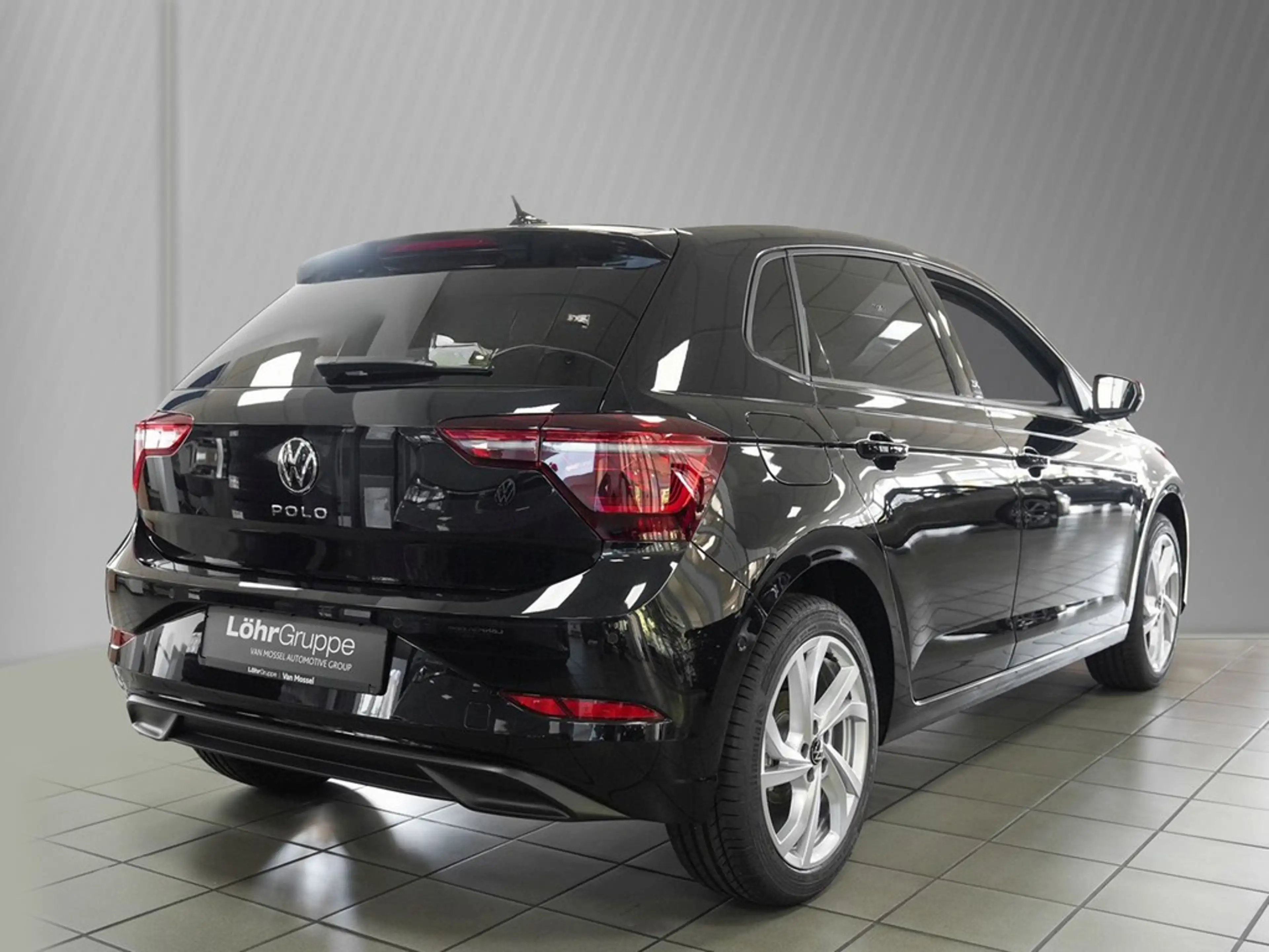 Volkswagen Polo Edition "50 Jahre" Style DSG Keyless, 17" — photo 4