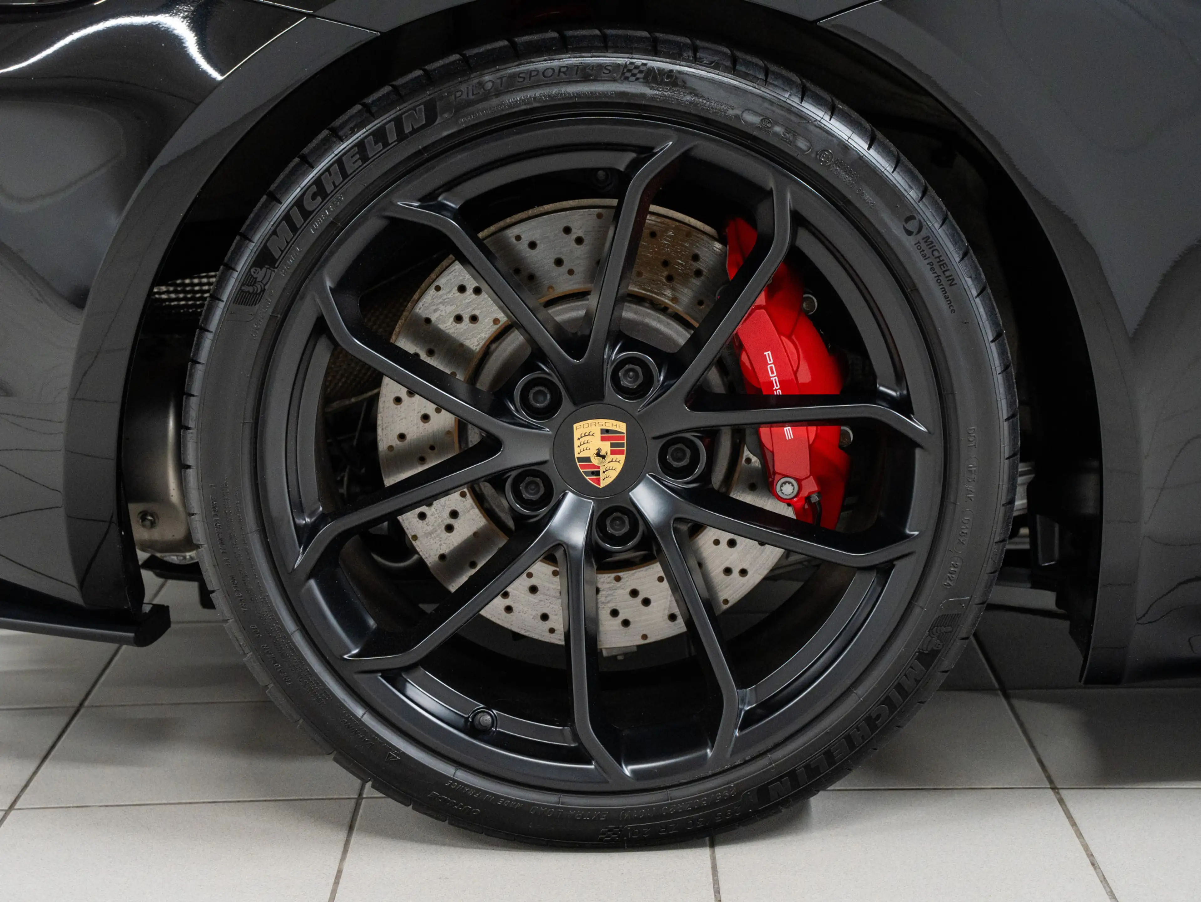 Porsche 718 Spyder Boxster — photo 10