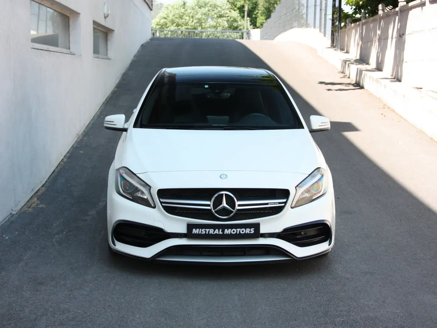 Mercedes-Benz A 45 AMG MERCEDES Classe A45 AMG - 4MATIC - 381CV Blanc - 1